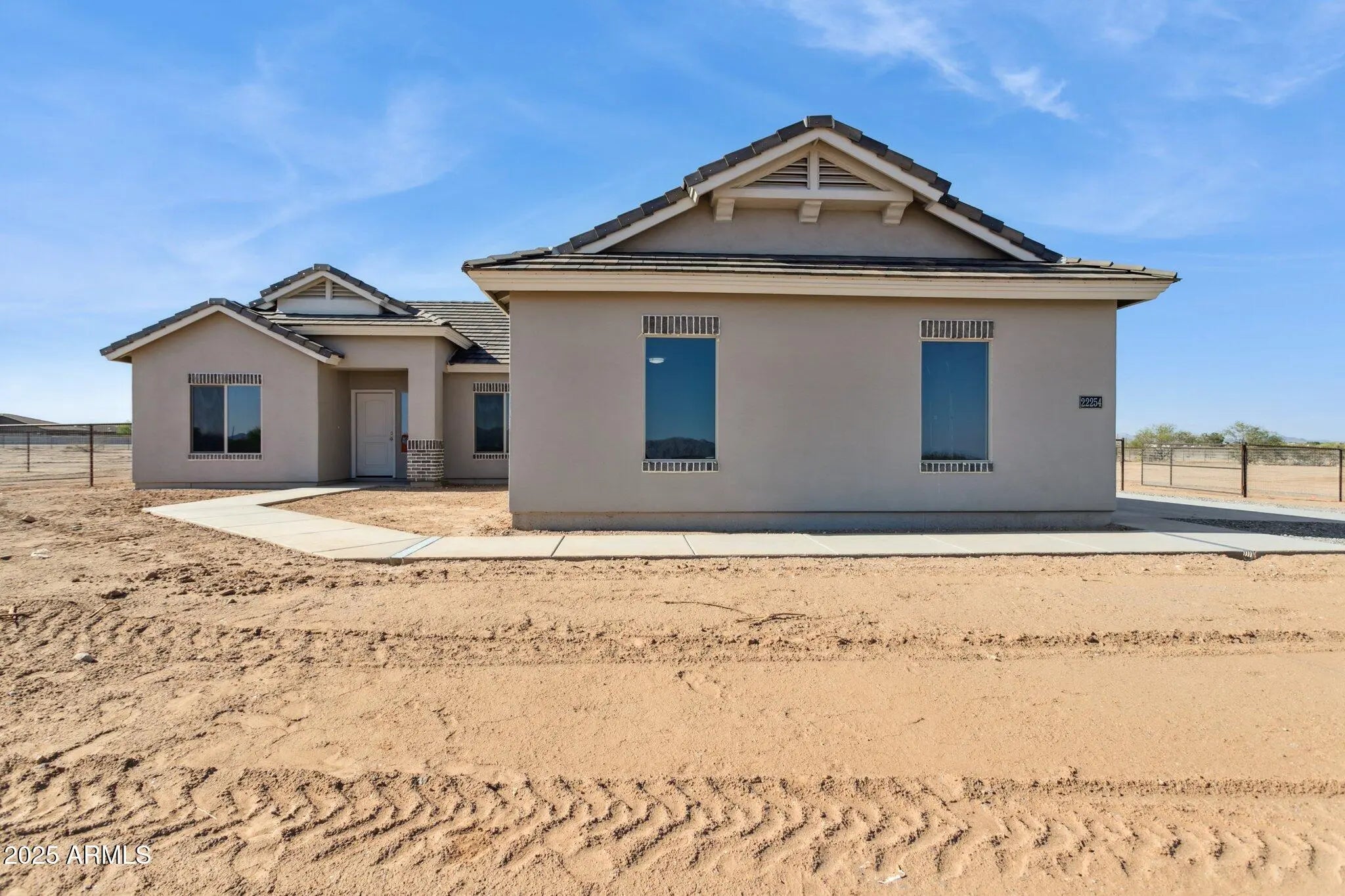 Photo of Listing #6877862