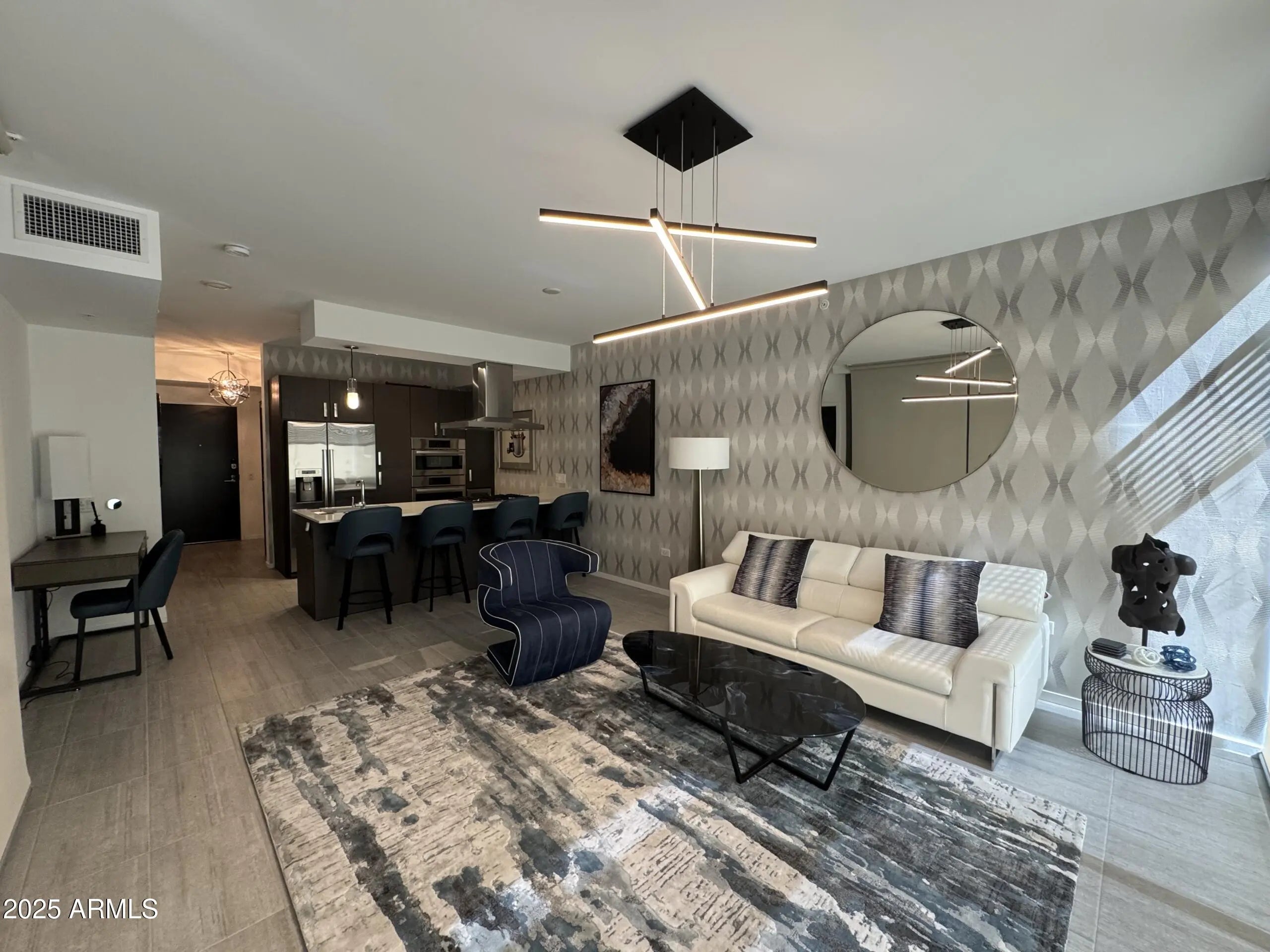 Photo of Listing #6880956