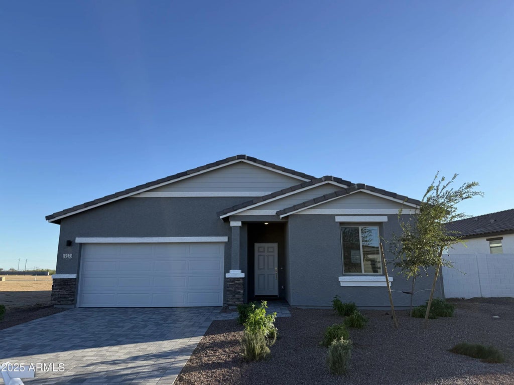 18253 W Camino De Oro, Surprise