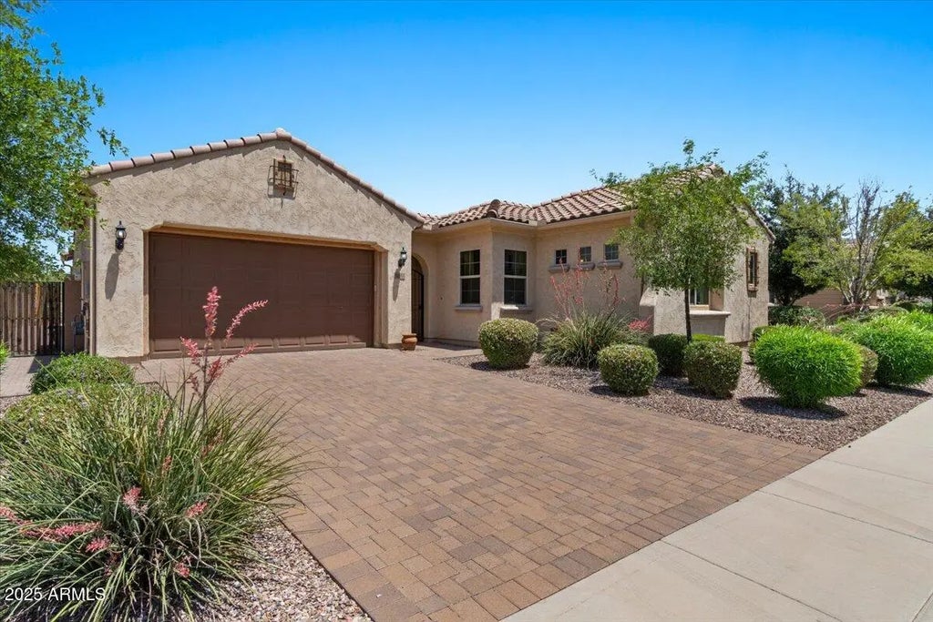 10914 E Tarragon Avenue, Mesa