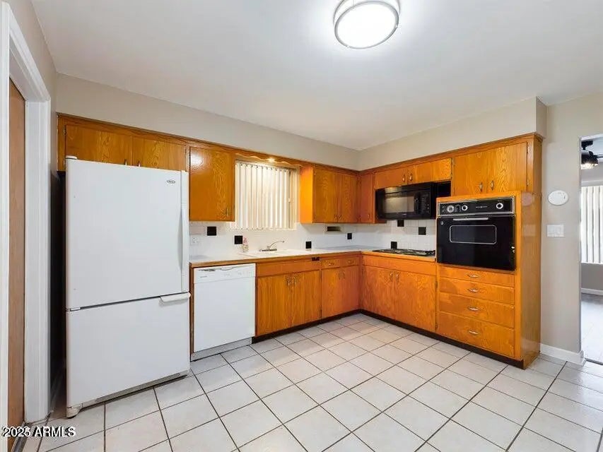 Photo of Listing #6879209