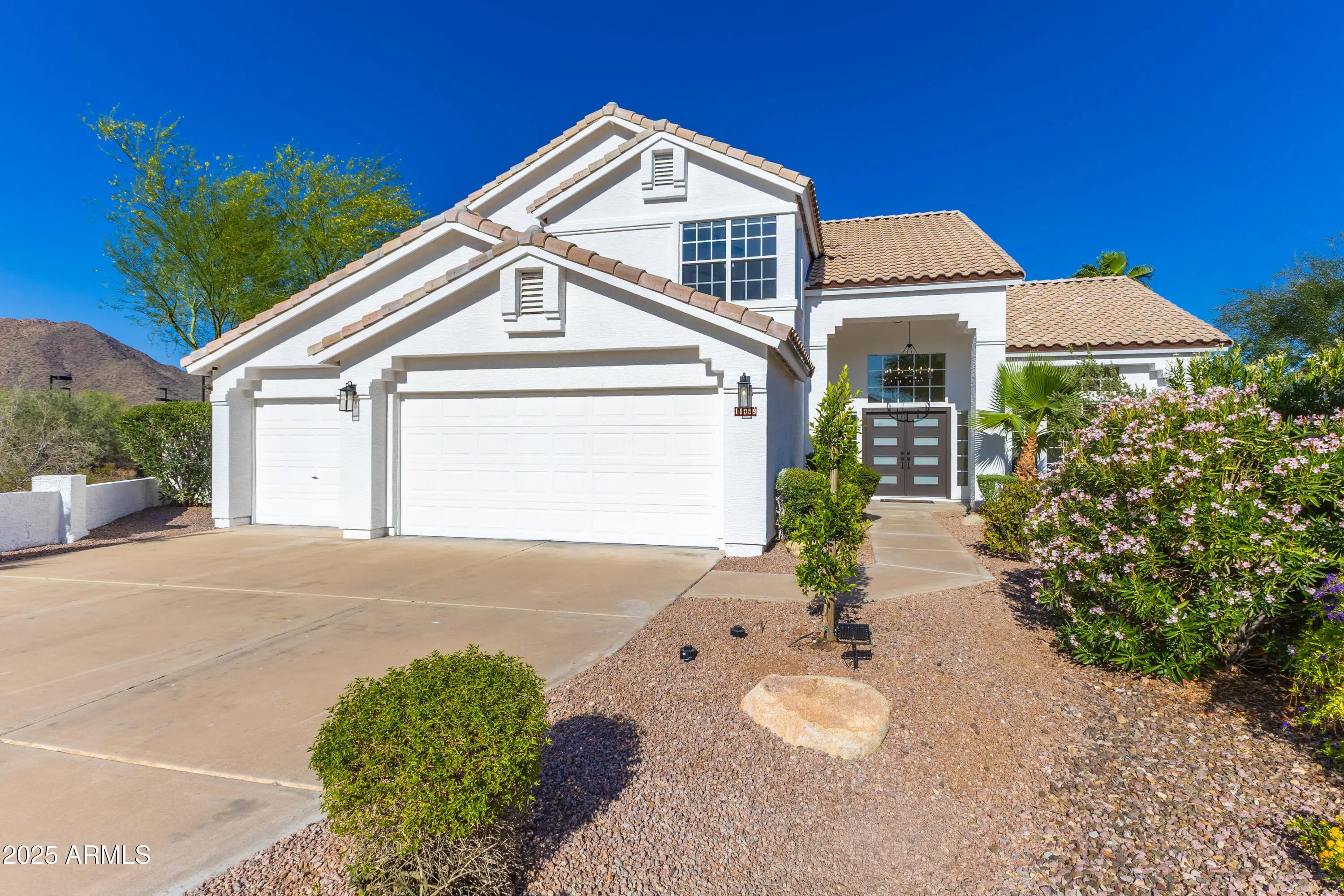 Photo of Listing #6879012