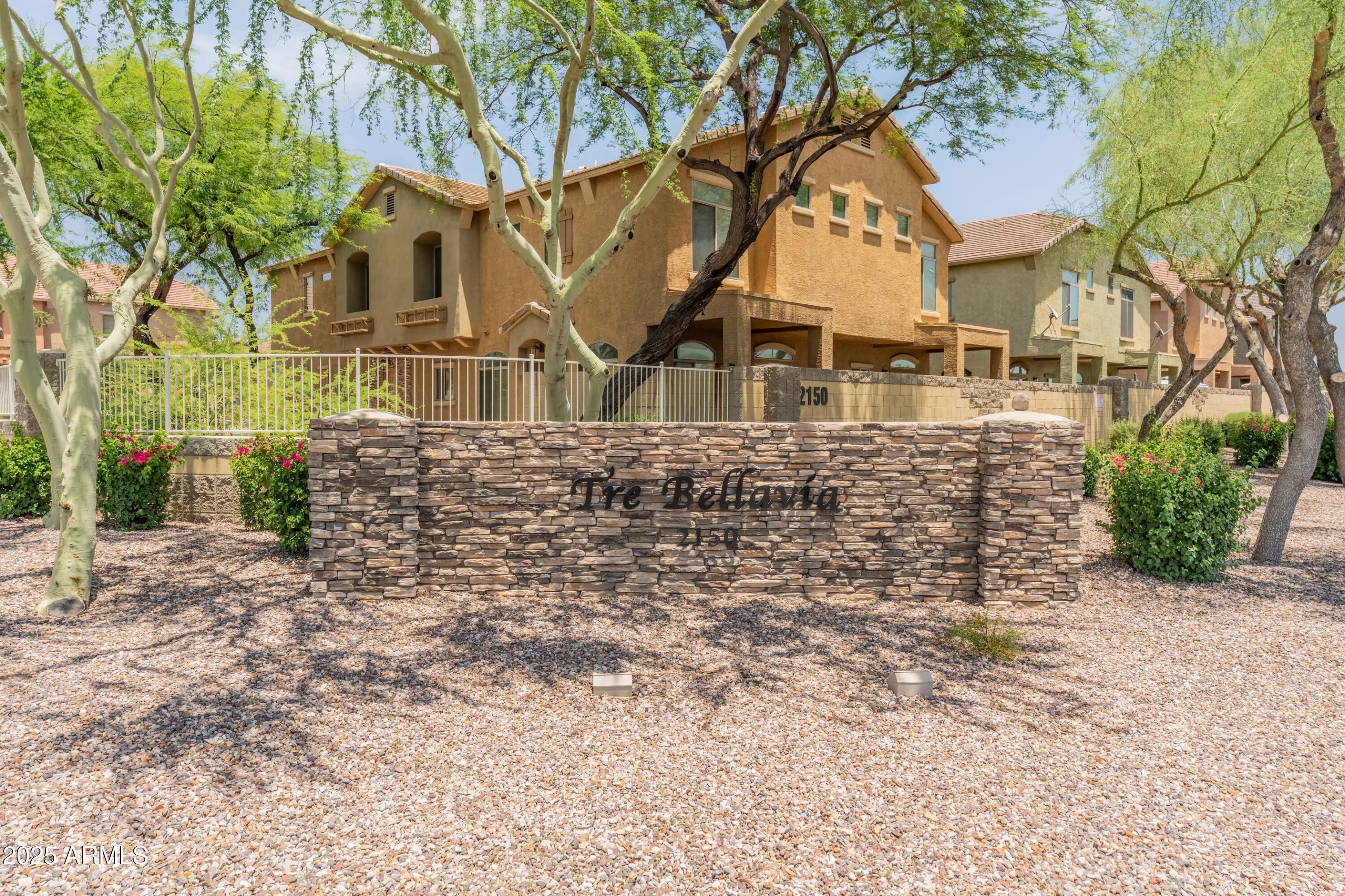 Photo of Listing #6881461