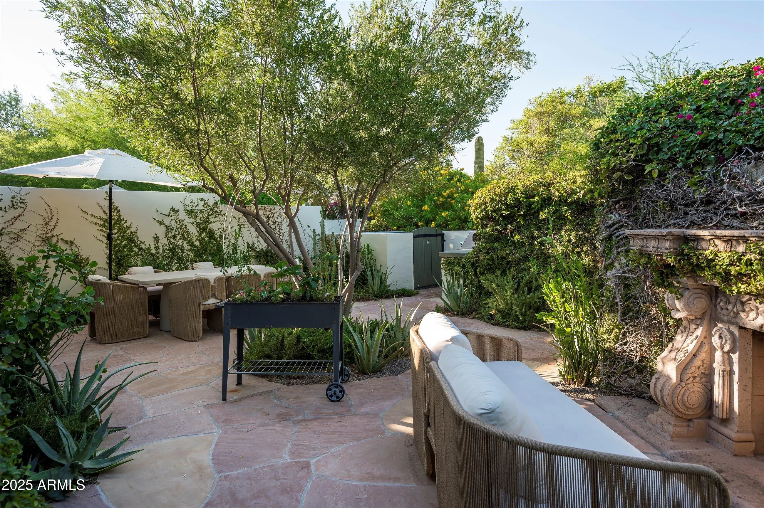 Photo of Listing #6927251