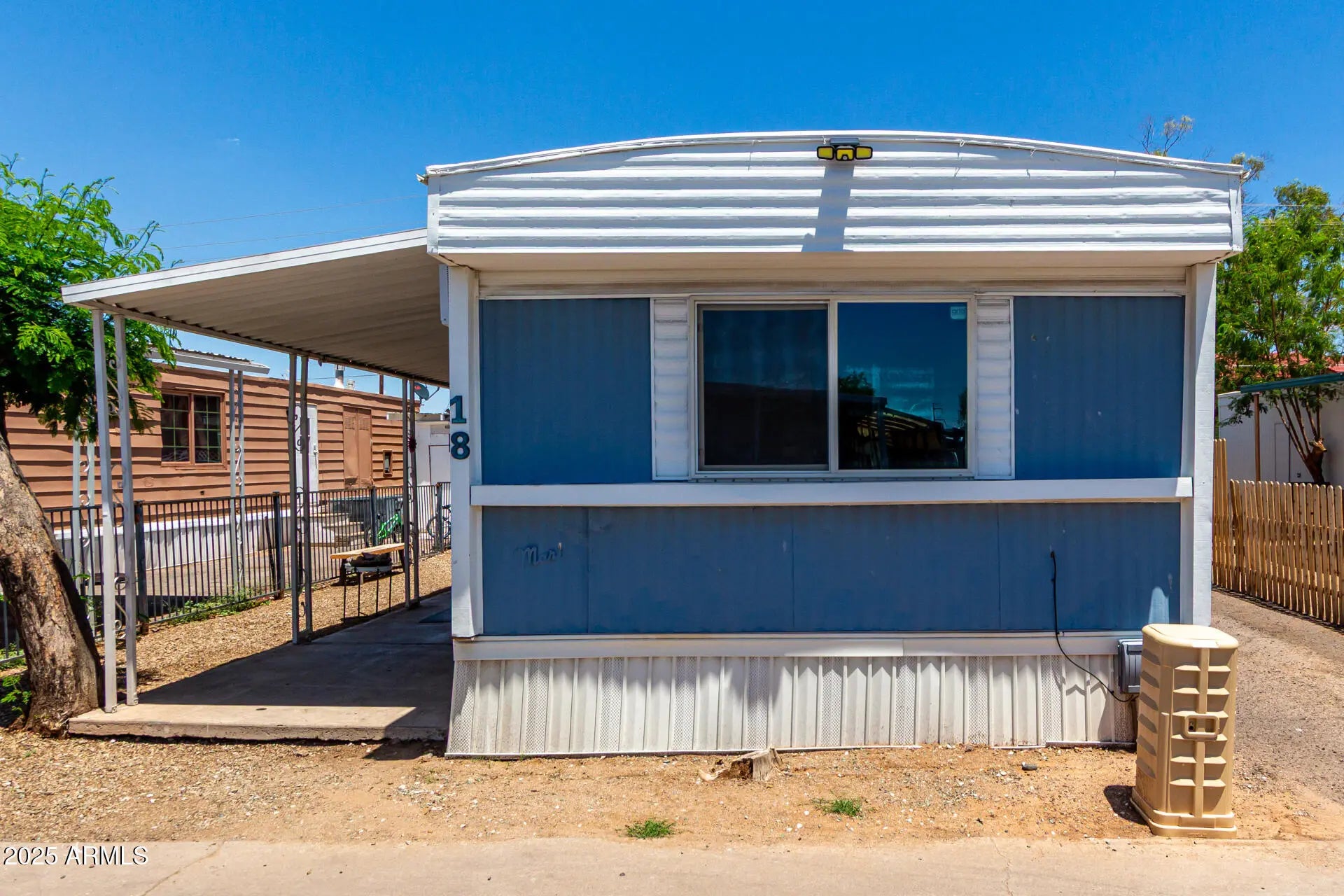 Photo of Listing #6879511