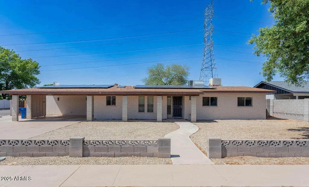 2236 E Contessa Circle, Mesa