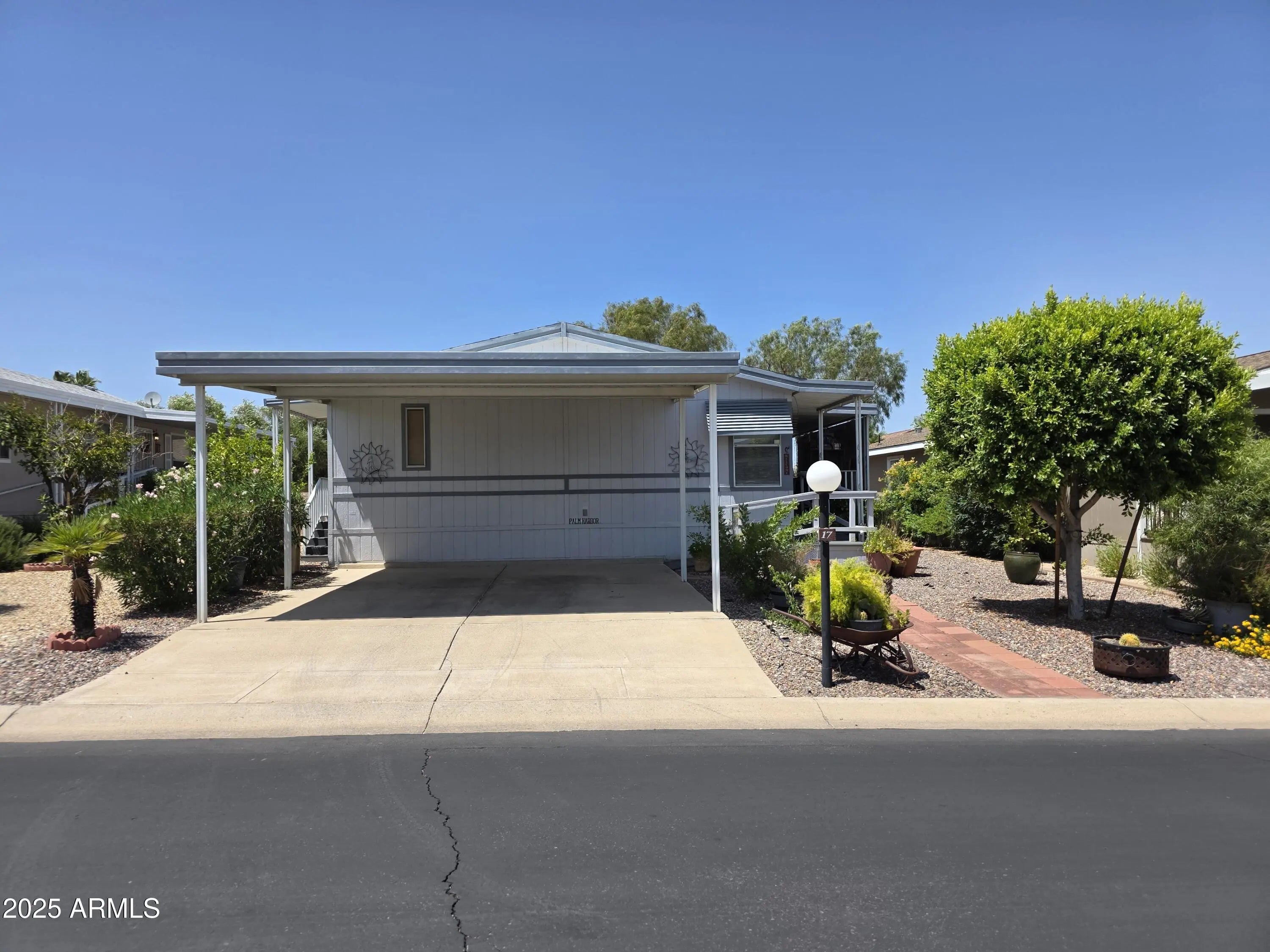 Photo of Listing #6883366