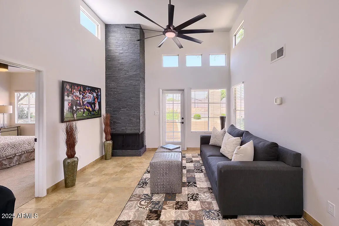 Photo of Listing #6880170