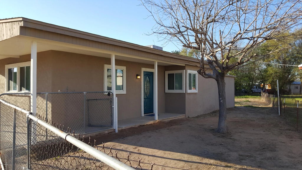 725 E Hidalgo Avenue, Phoenix