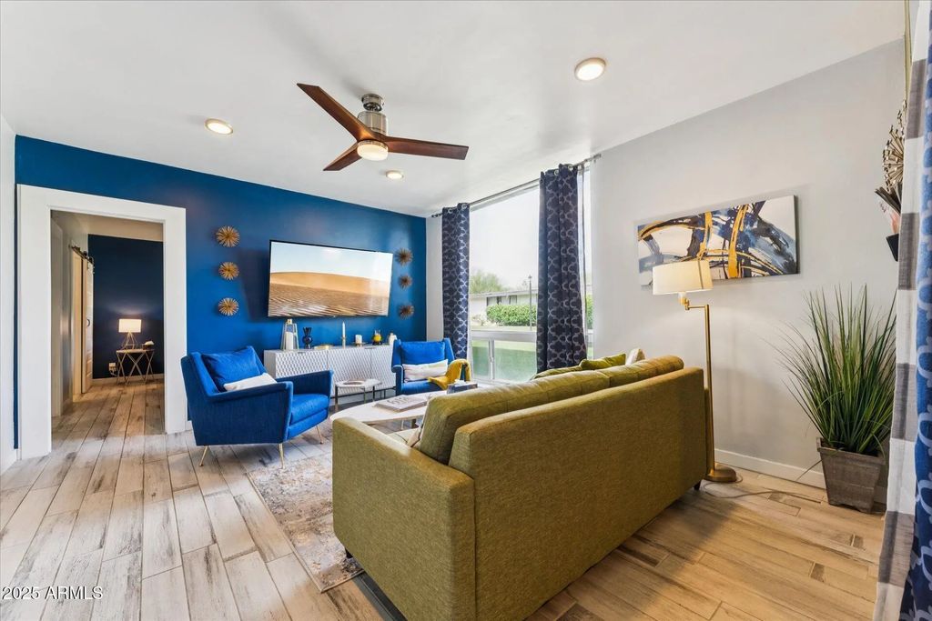 3242 E Camelback Road (unit 105), Phoenix
