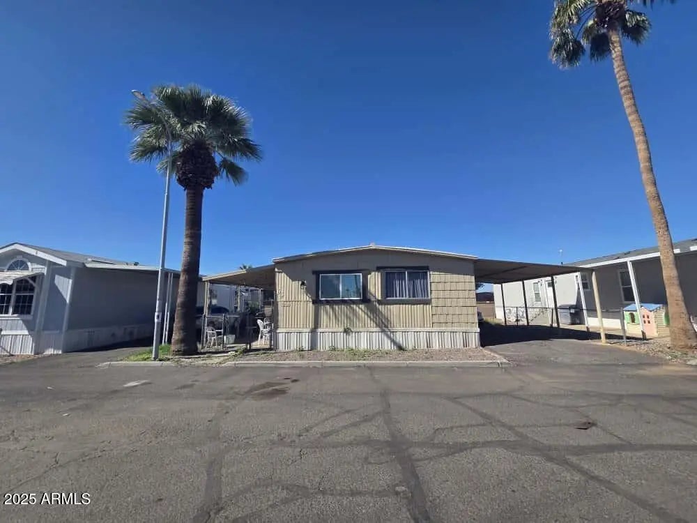 5601 W Missouri Avenue (unit 63), Glendale