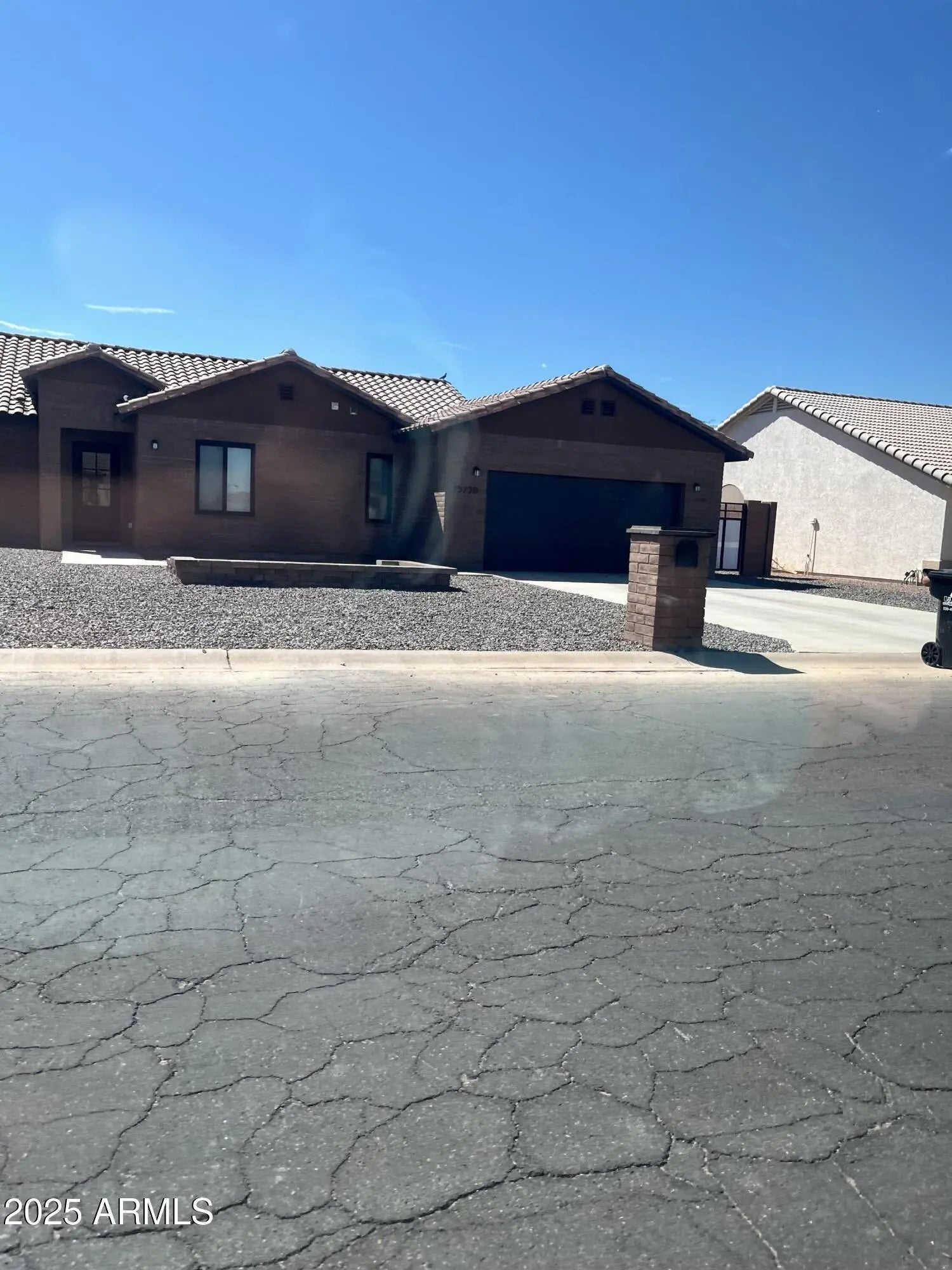 Photo of Listing #6880774