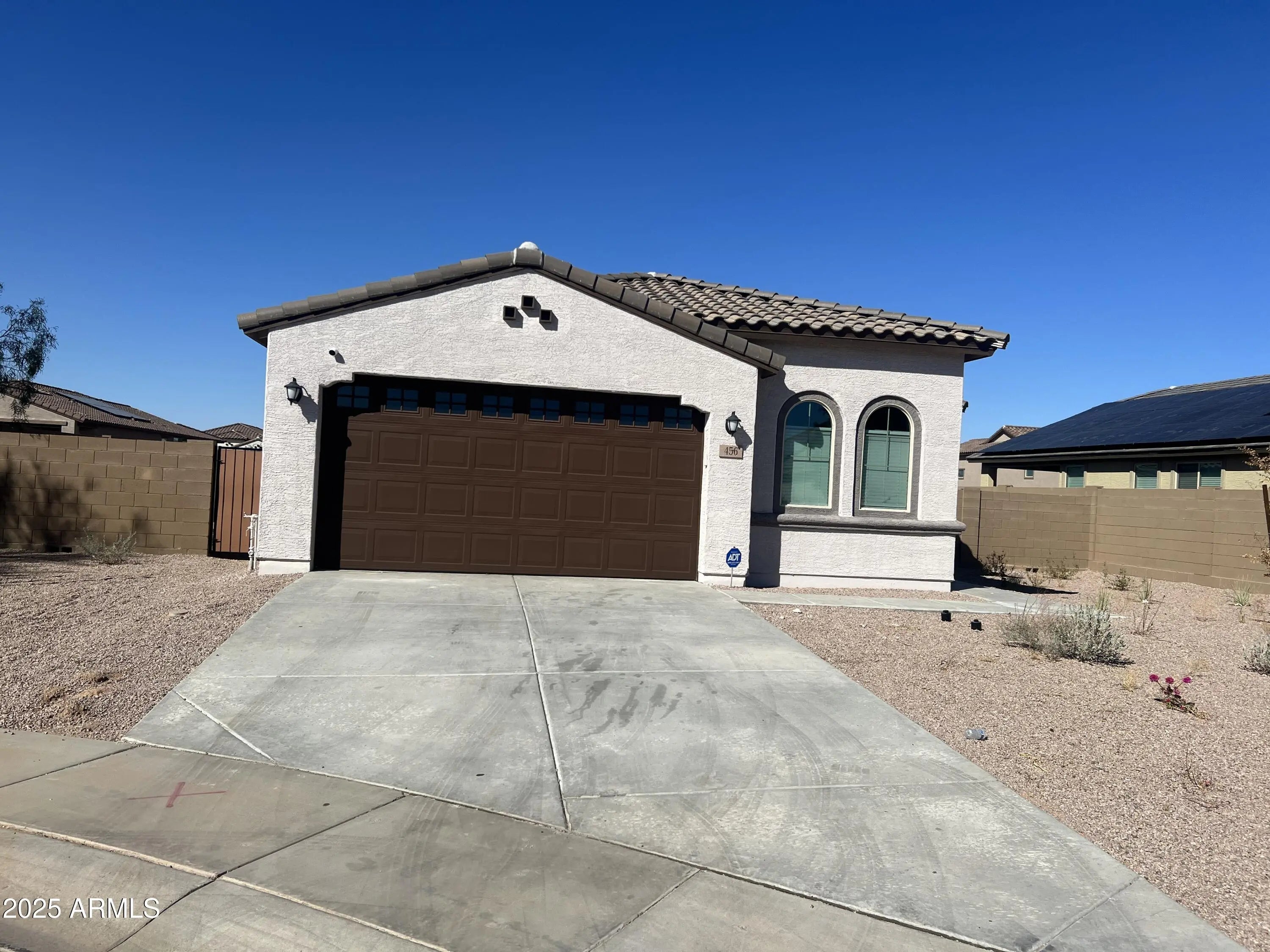 Photo of Listing #6881077