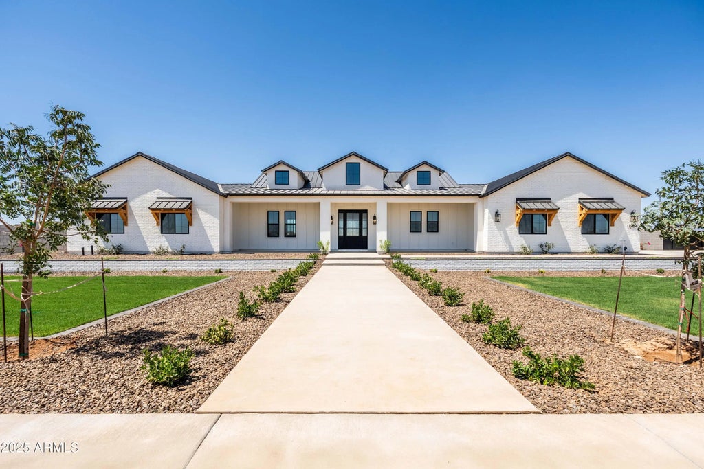 11564 E Windsor Way, Florence