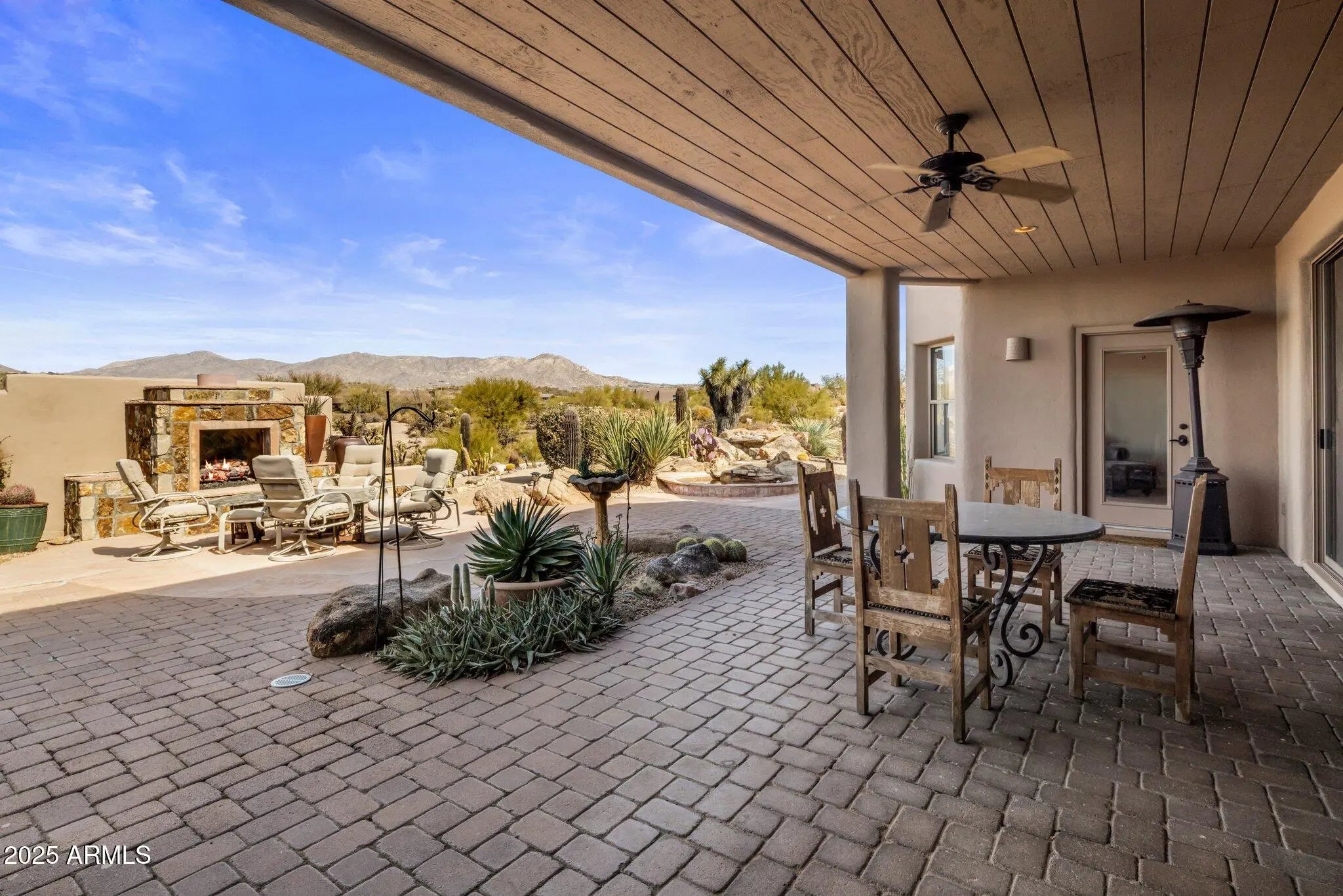 Photo of Listing #6880531