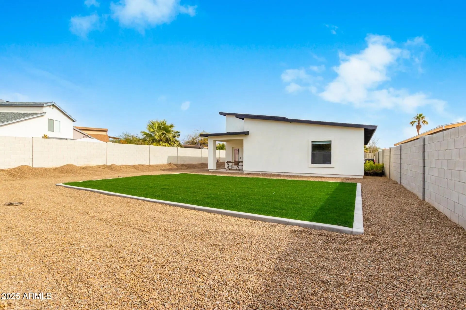 Photo of Listing #6880685