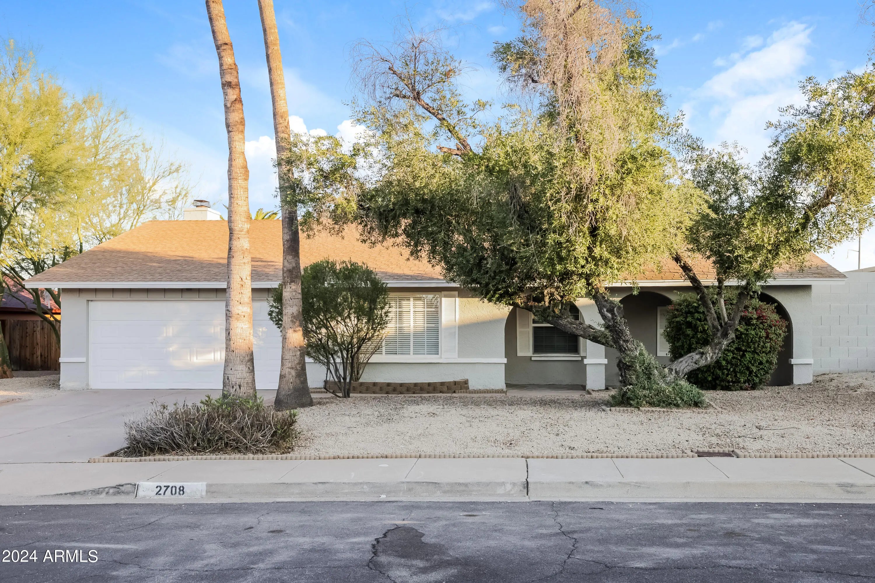 Photo of Listing #6880729