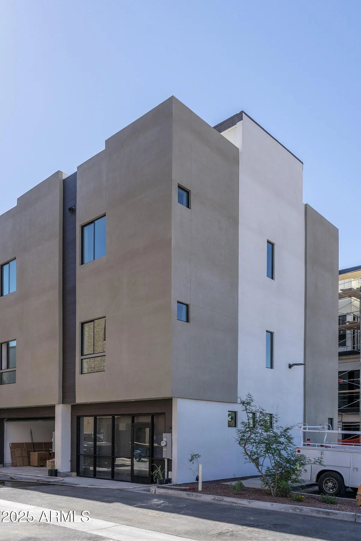 Photo of Listing #6882857