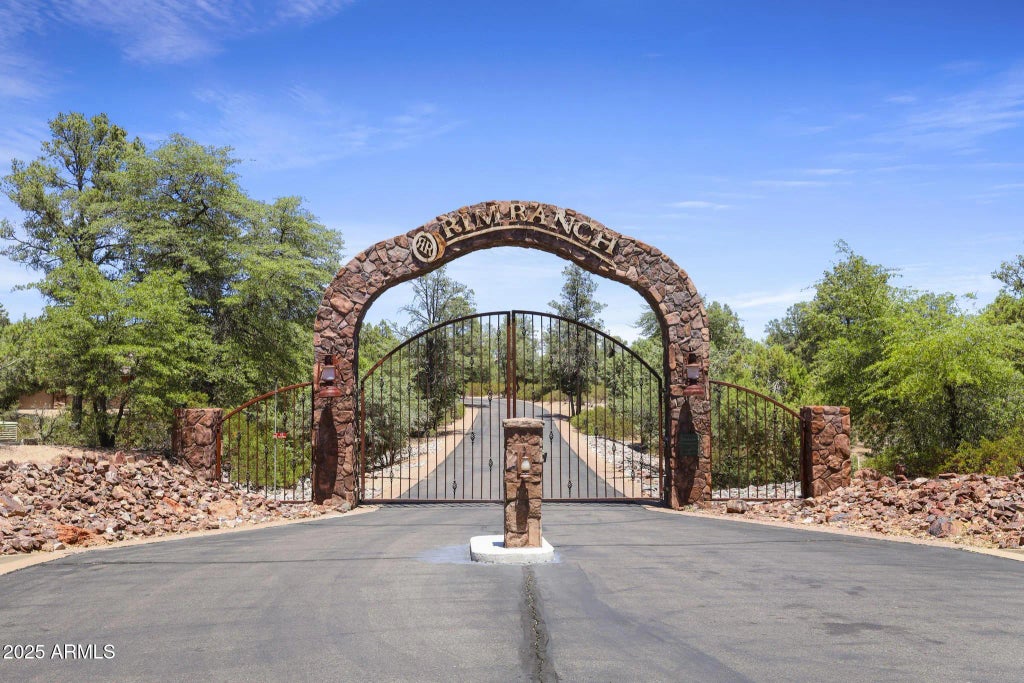 1006 W Rock Springs Circle, Payson