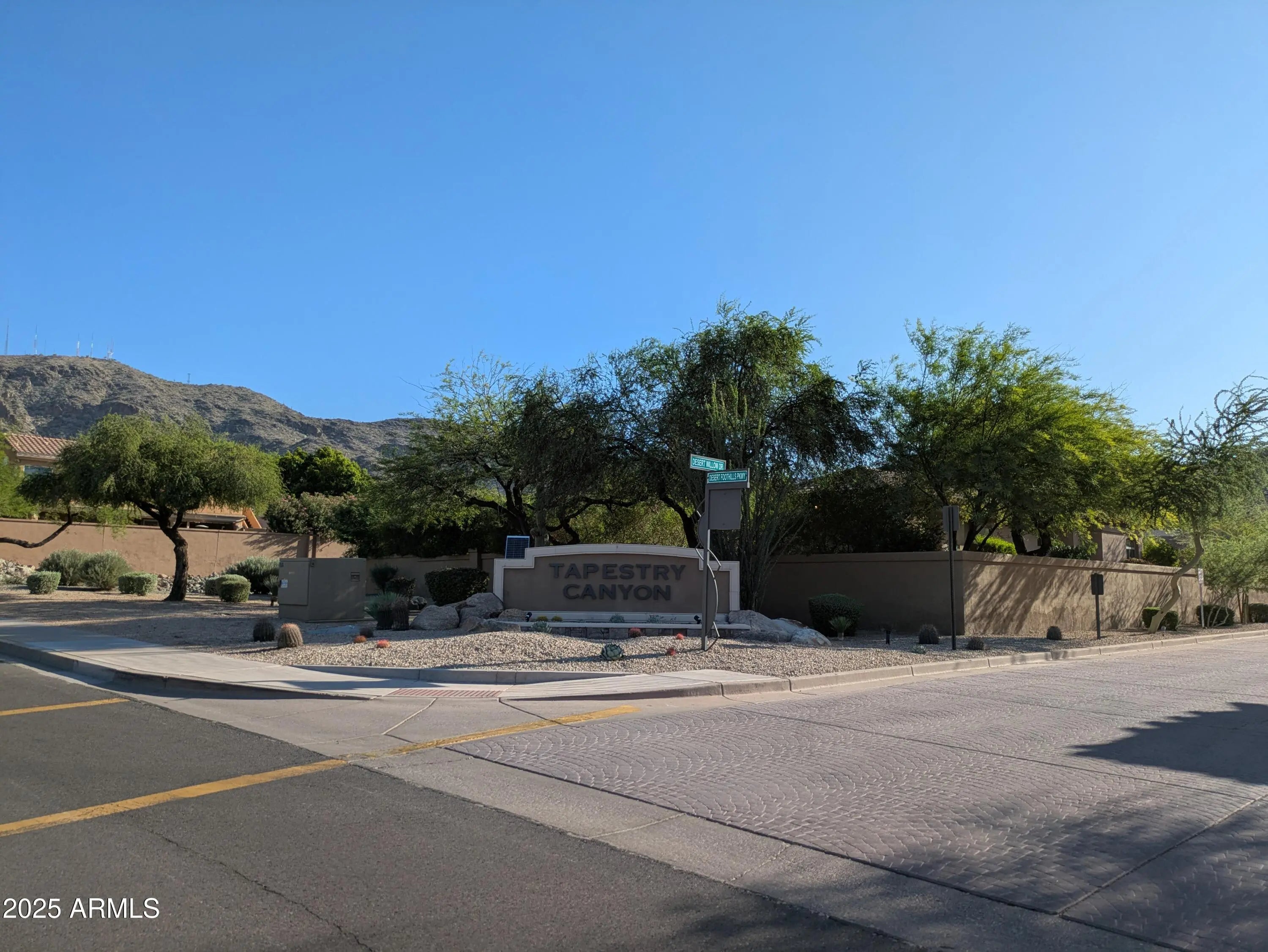 Photo of Listing #6881638