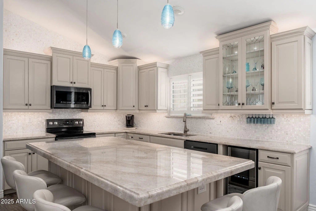 4253 E Raven Road, Phoenix