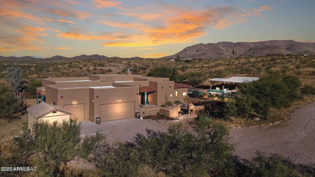 12800 W Arivaca Road, Amado