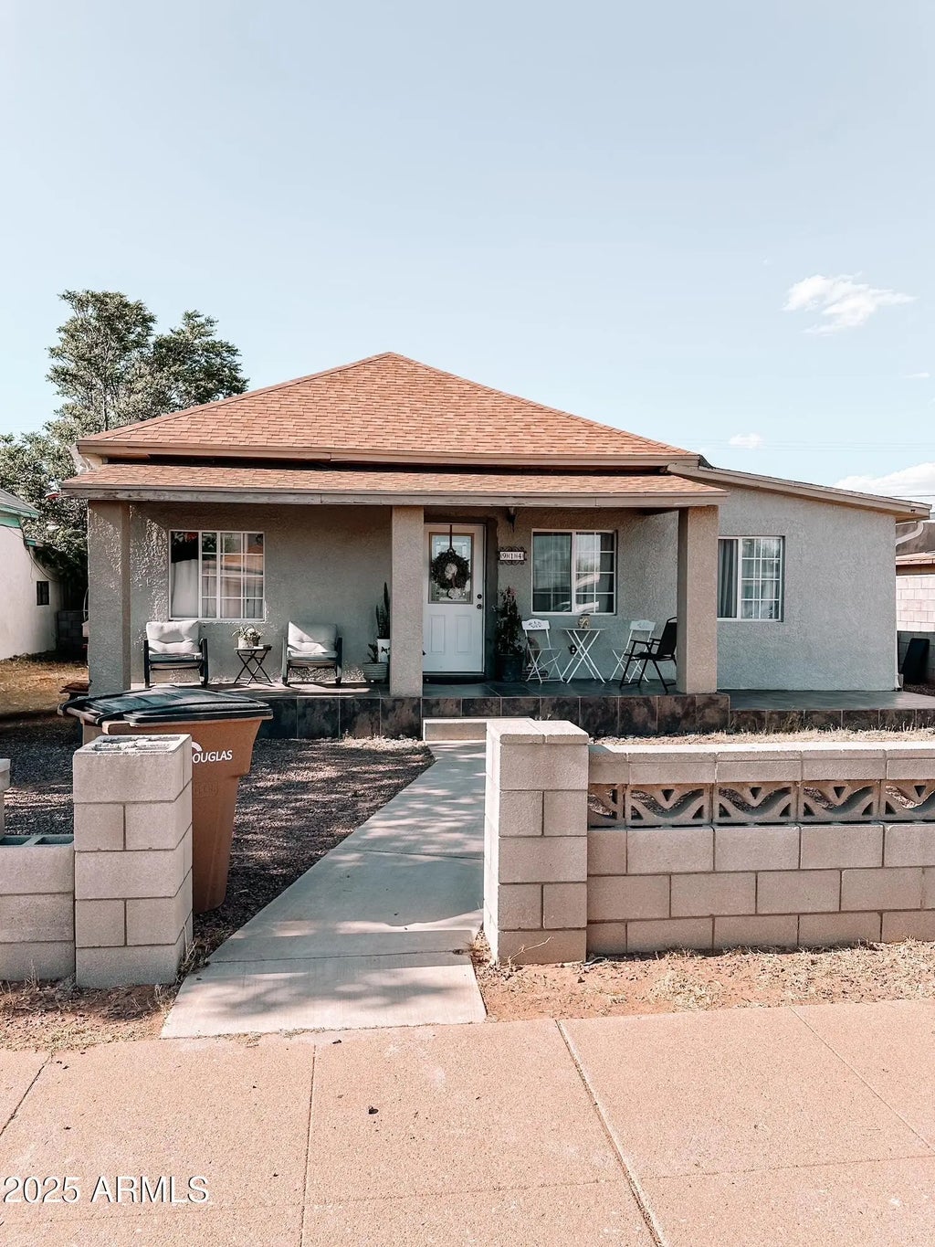 914 E 16th Street, Douglas