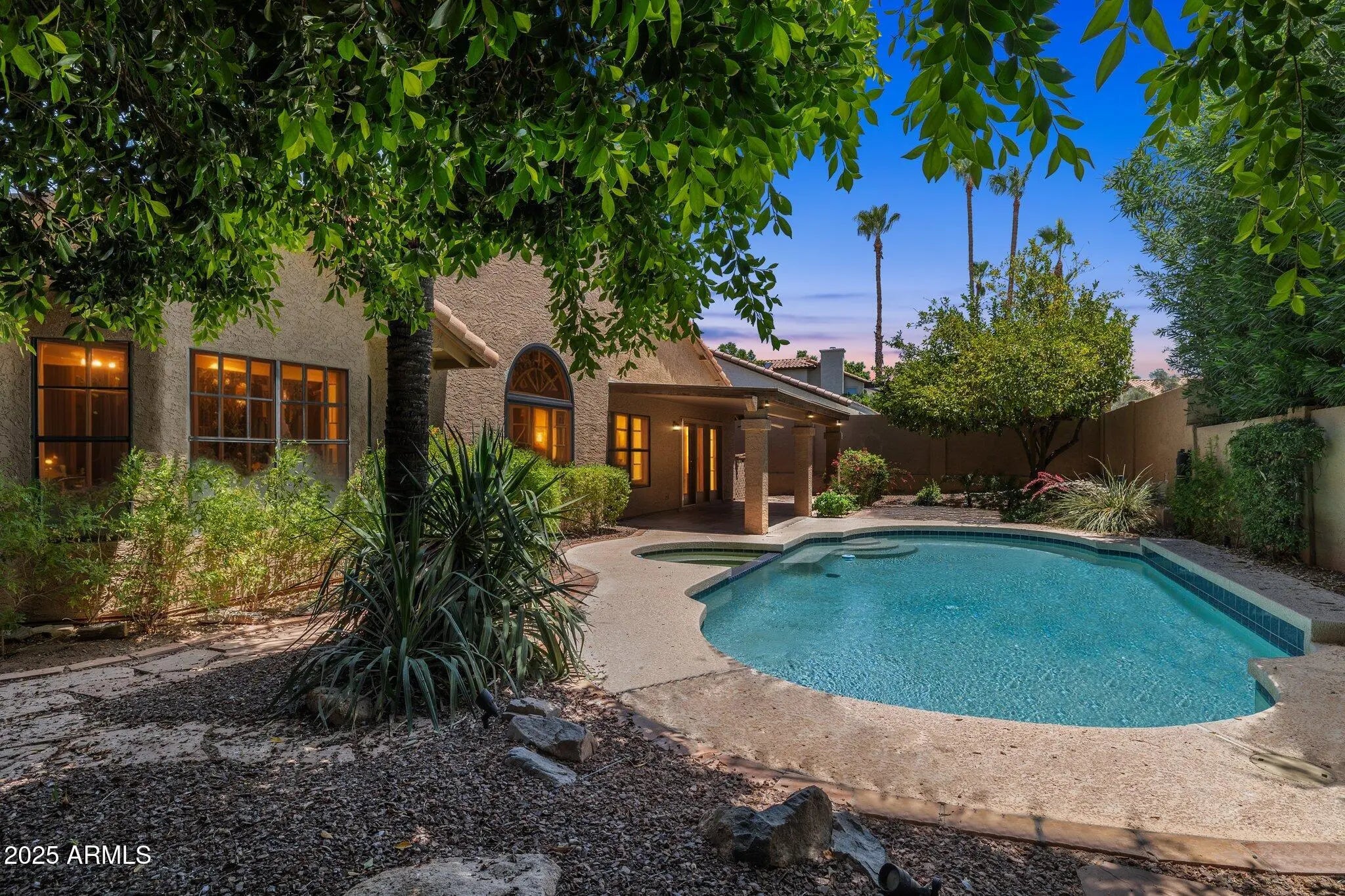 Photo of Listing #6882122