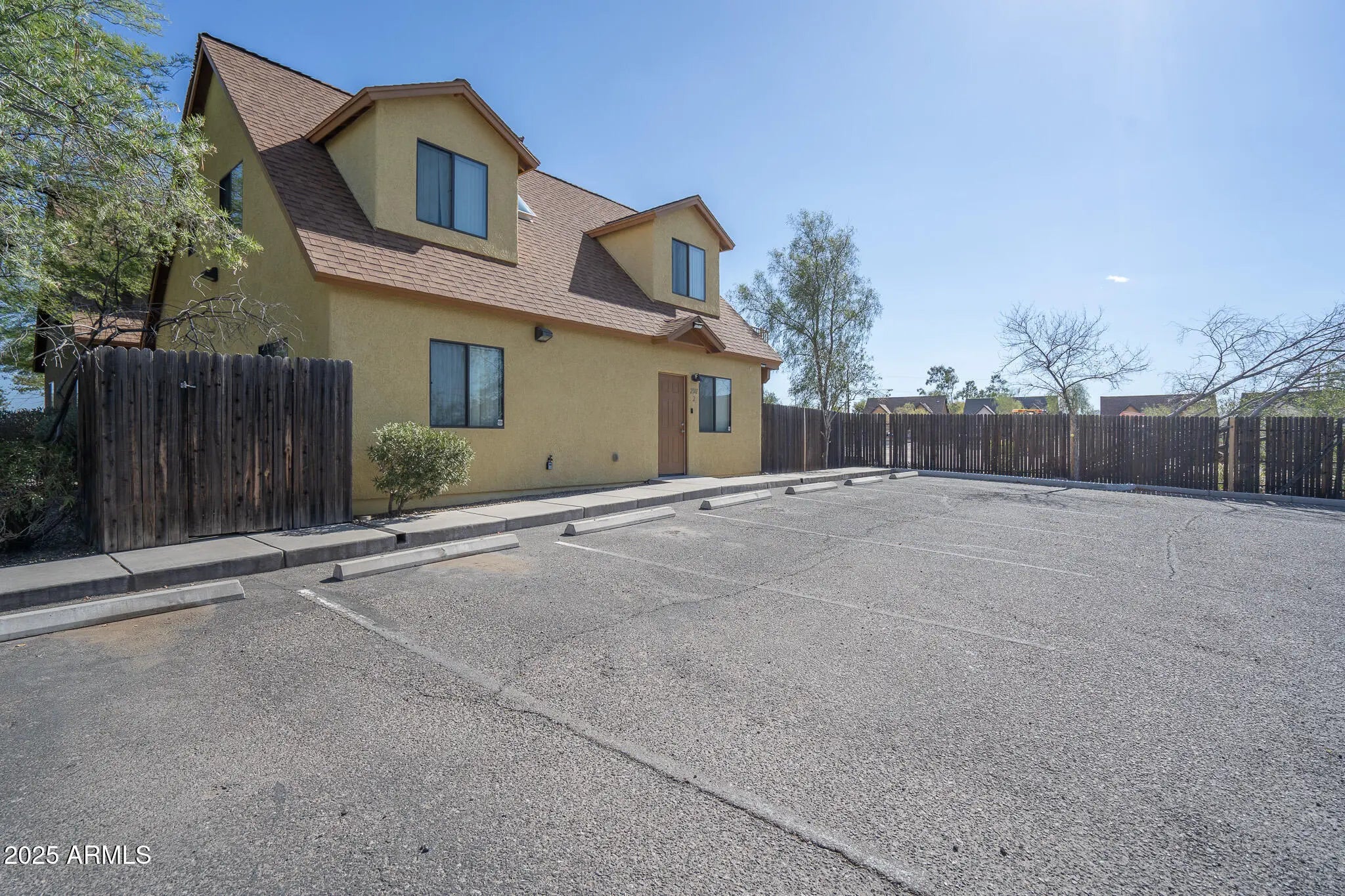 Photo of Listing #6881886