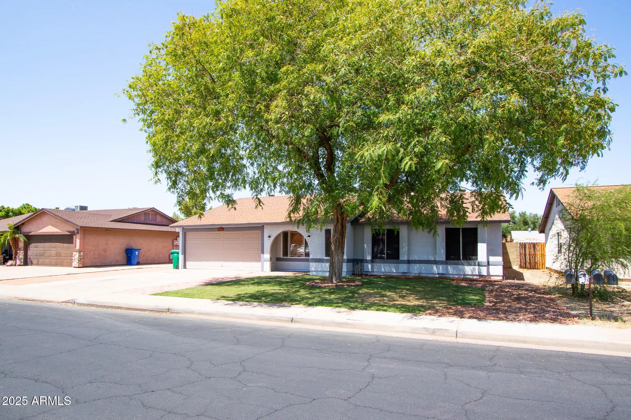 Photo of Listing #6882123