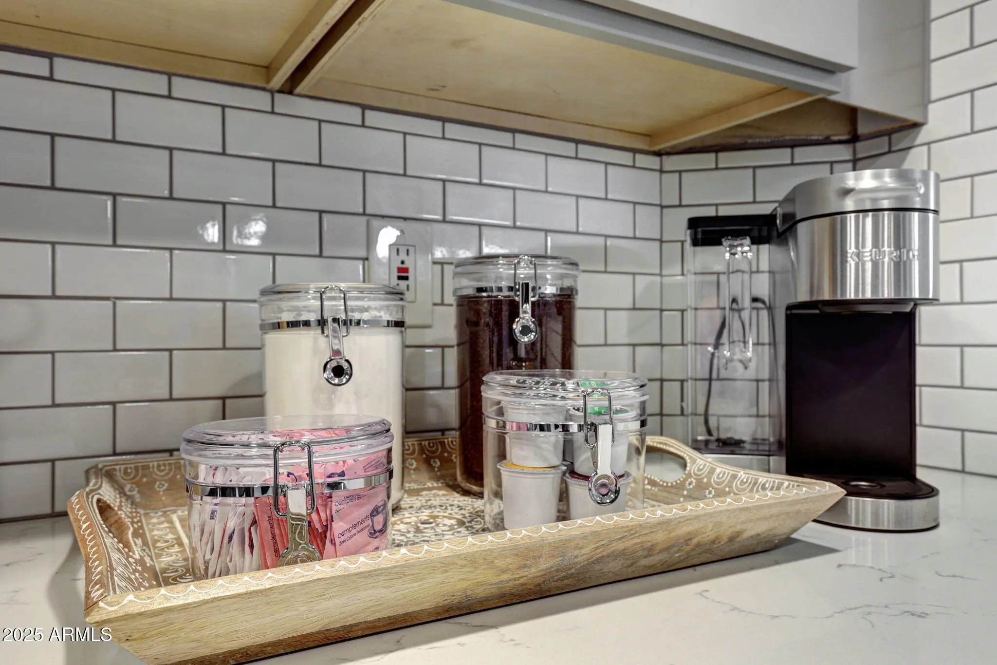 Photo of Listing #6881891