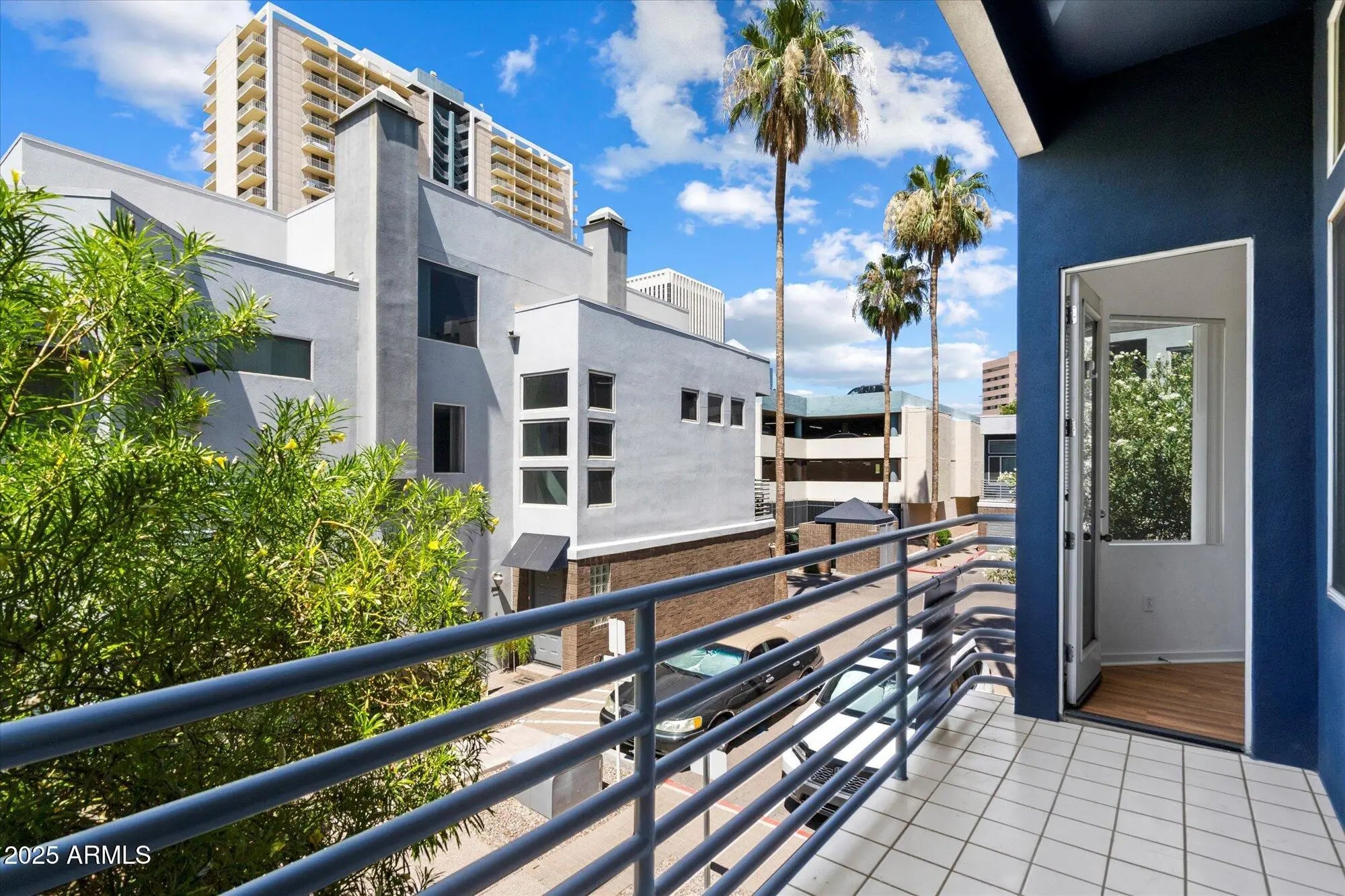 Photo of Listing #6883937