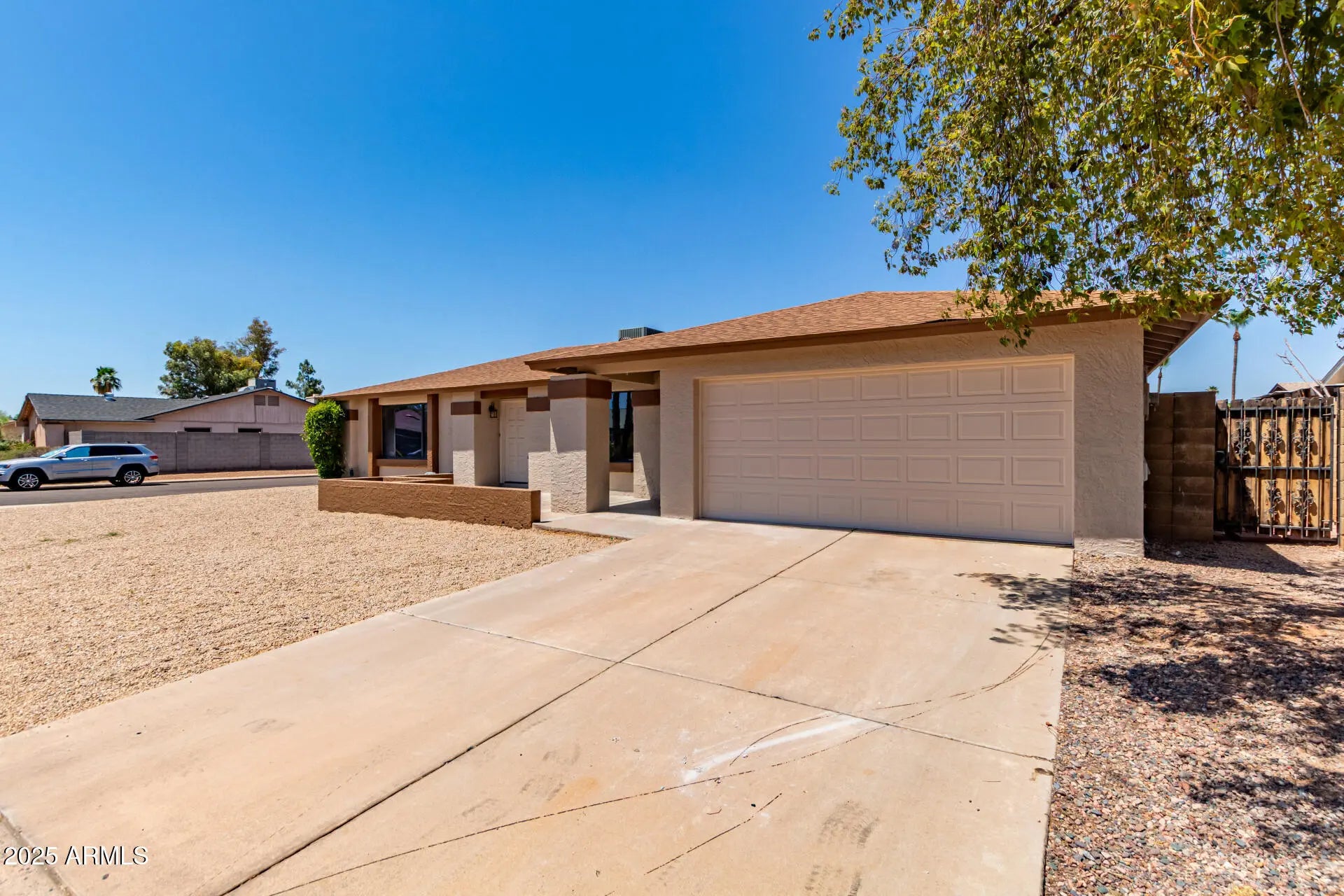 Photo of Listing #6882158