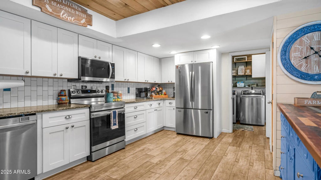 3842 W Mauna Loa Lane, Phoenix