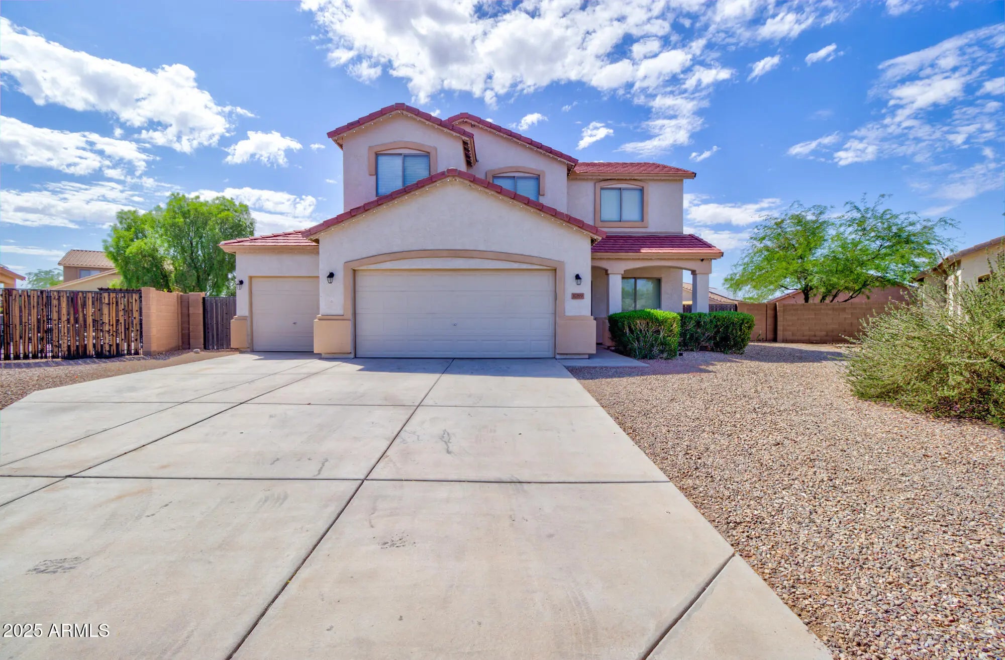 Photo of Listing #6886306