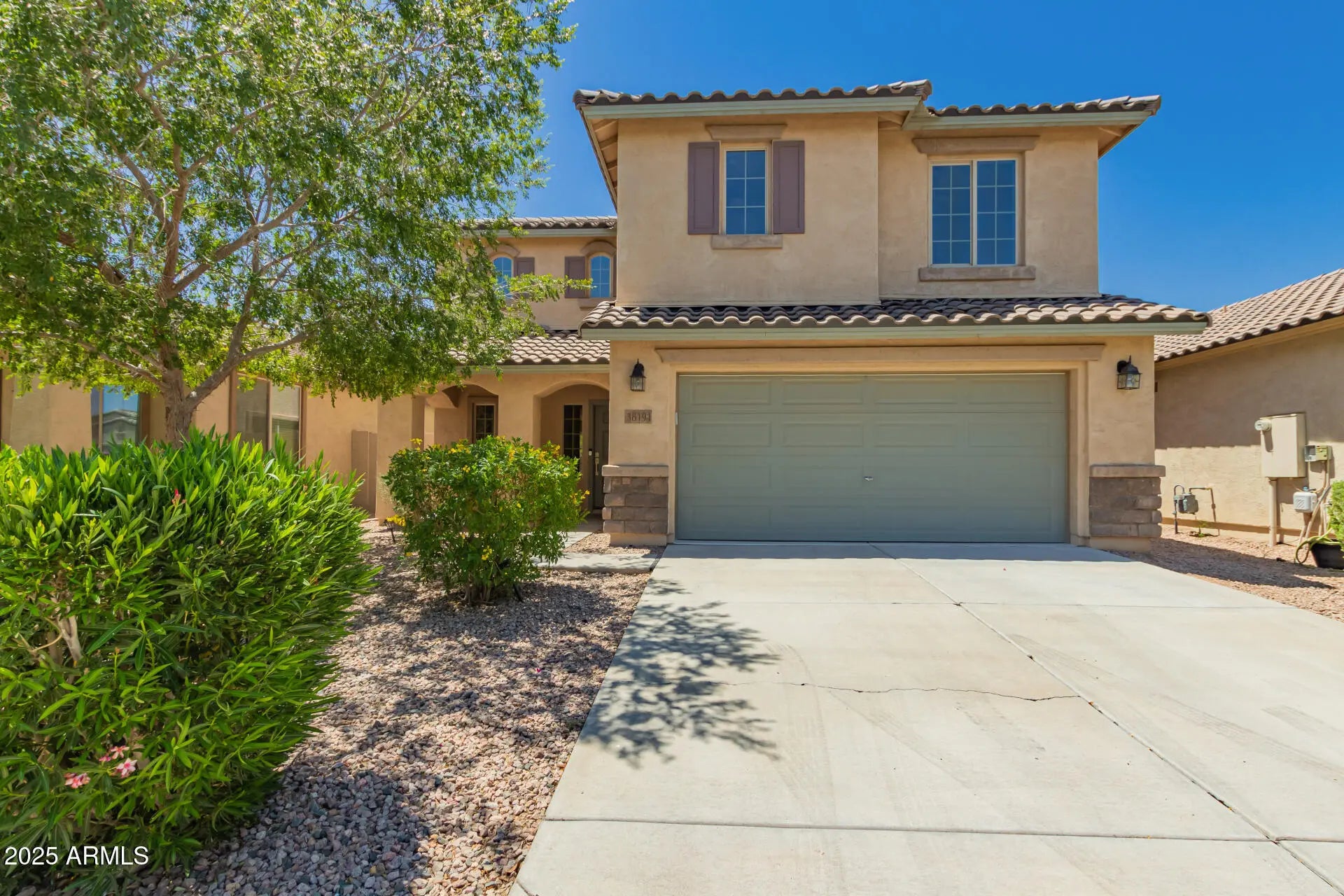 Photo of Listing #6883217