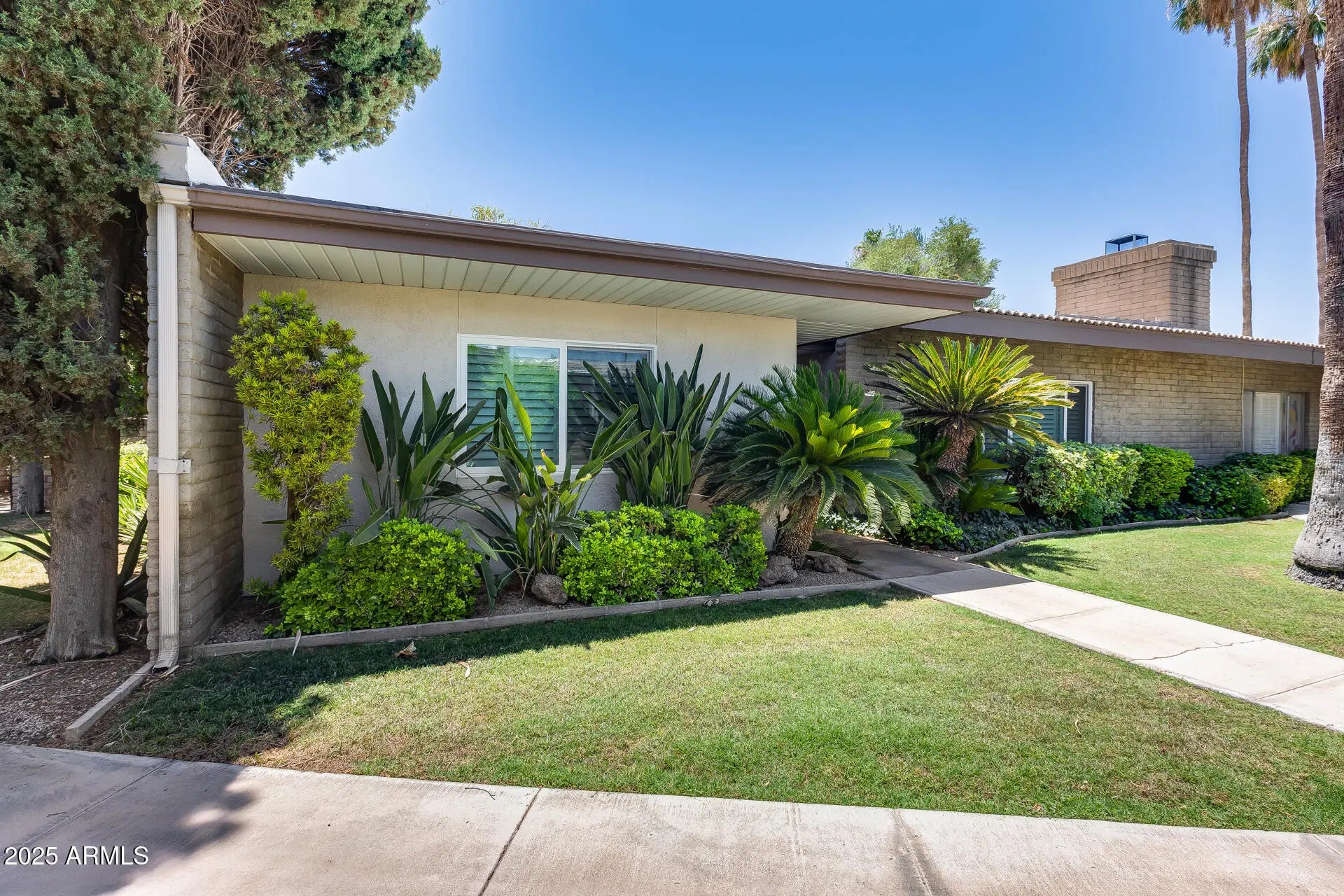 Photo of Listing #6891018