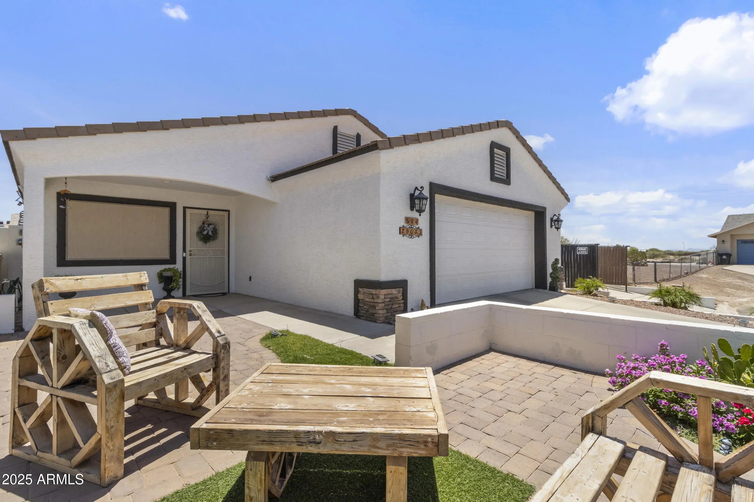 Photo of Listing #6885527