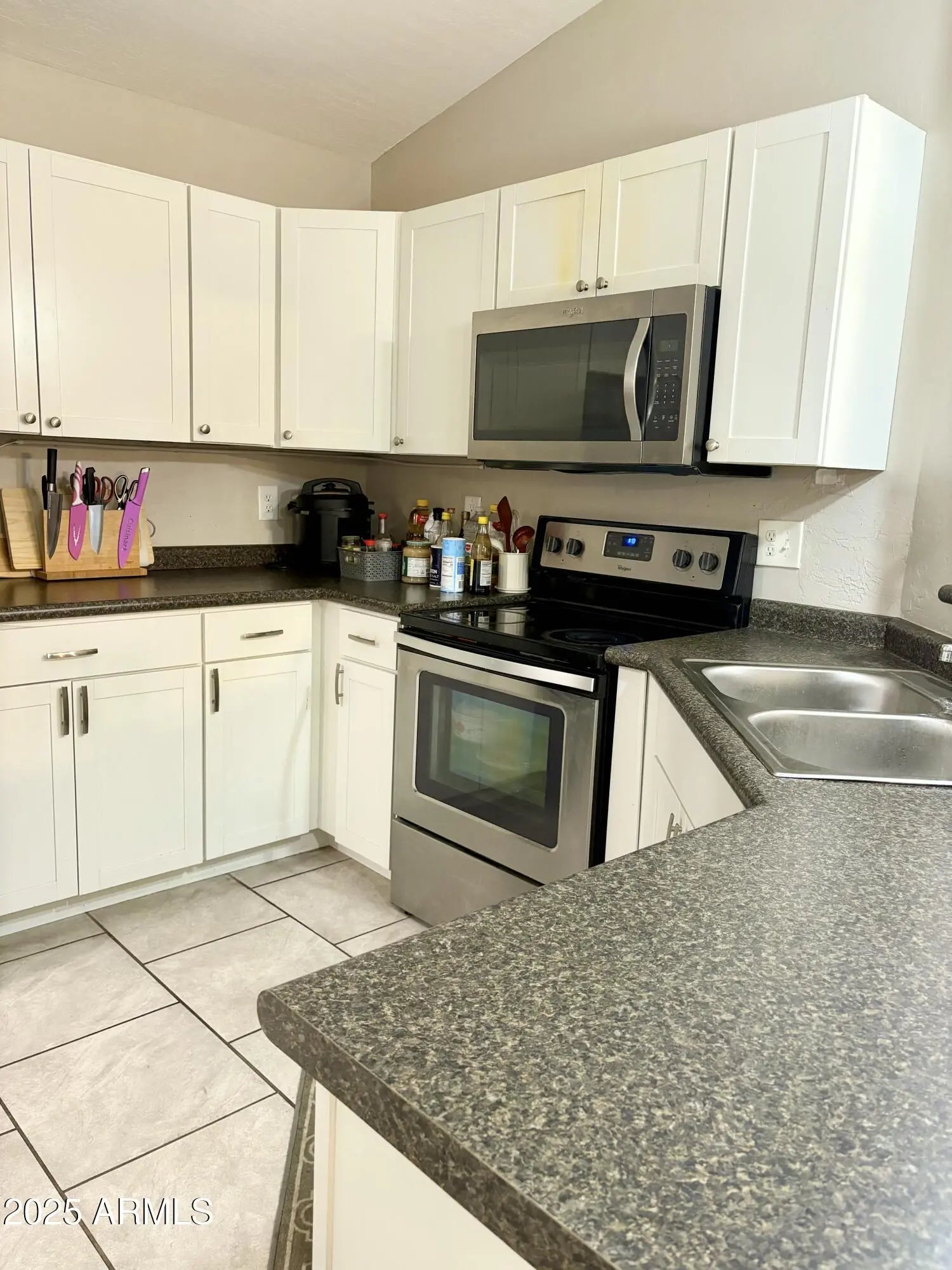 Photo of Listing #6887923