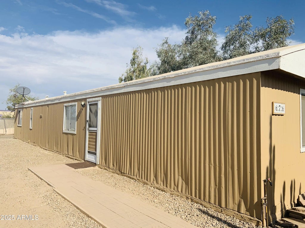 676 E Ruggles Street, Florence