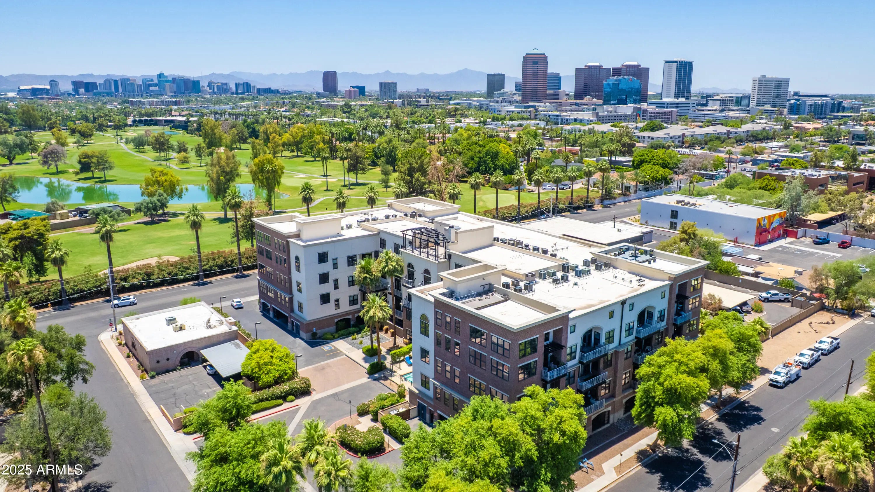 Photo of Listing #6883524