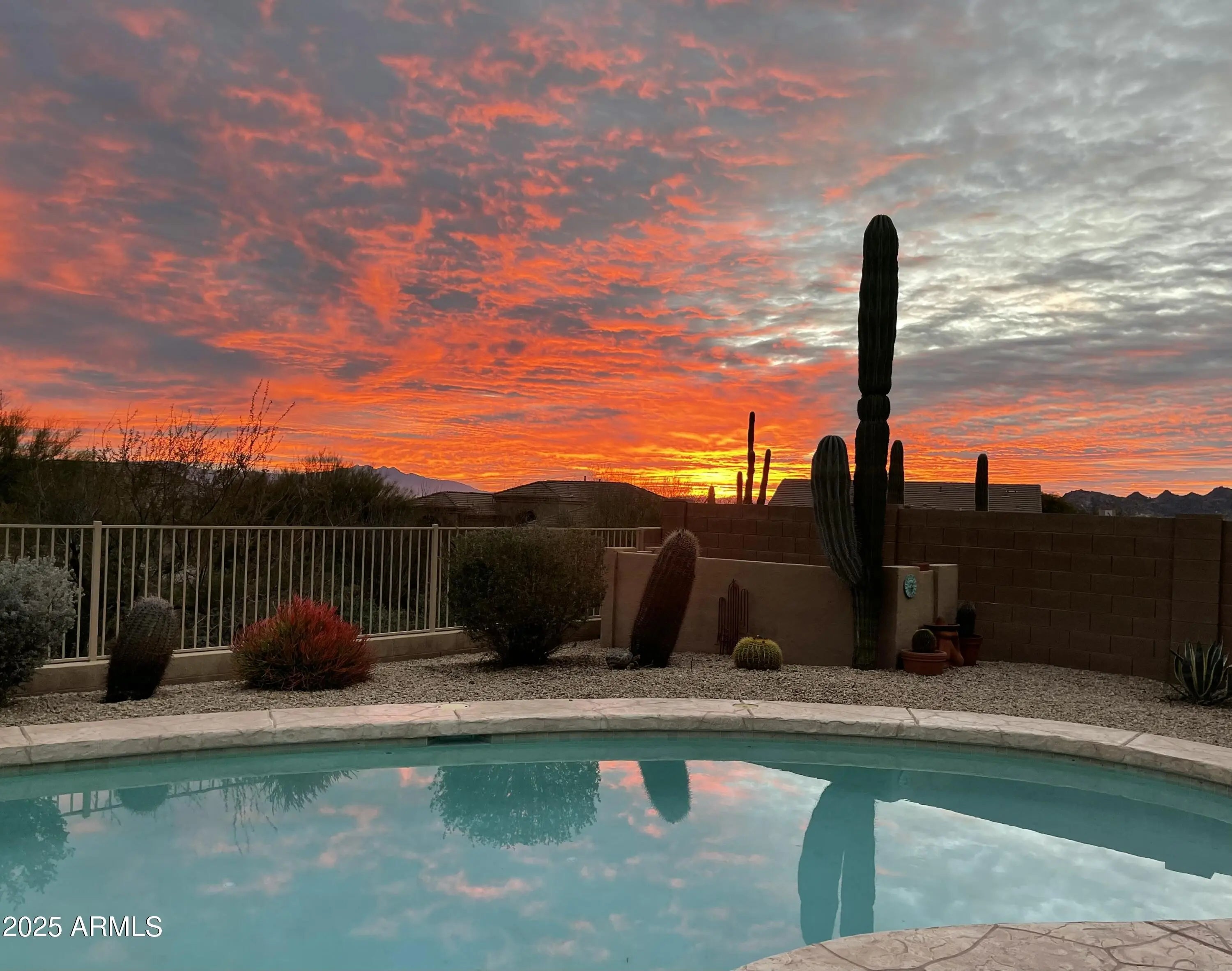 Photo of Listing #6895051