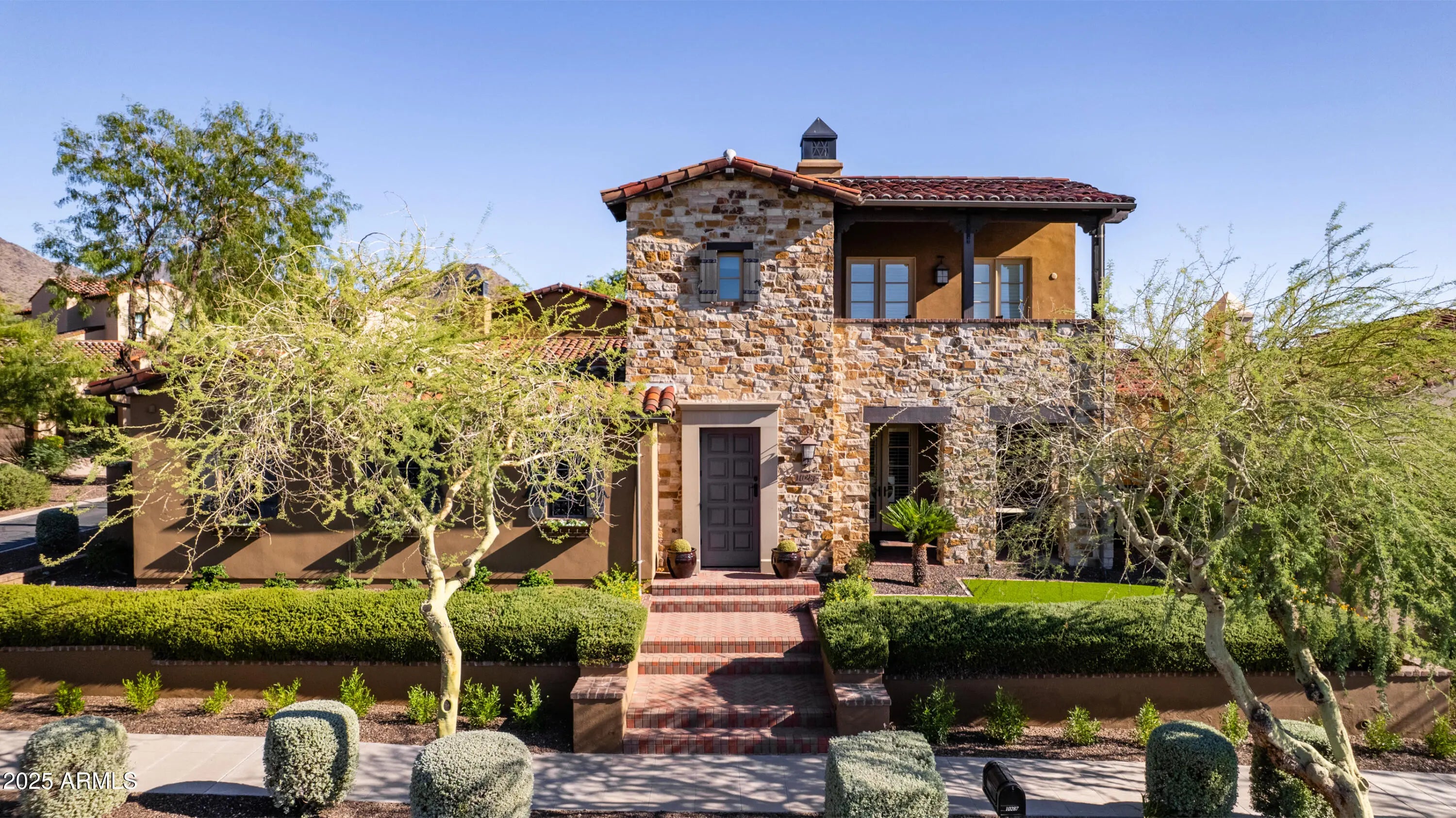 Photo of Listing #6927037