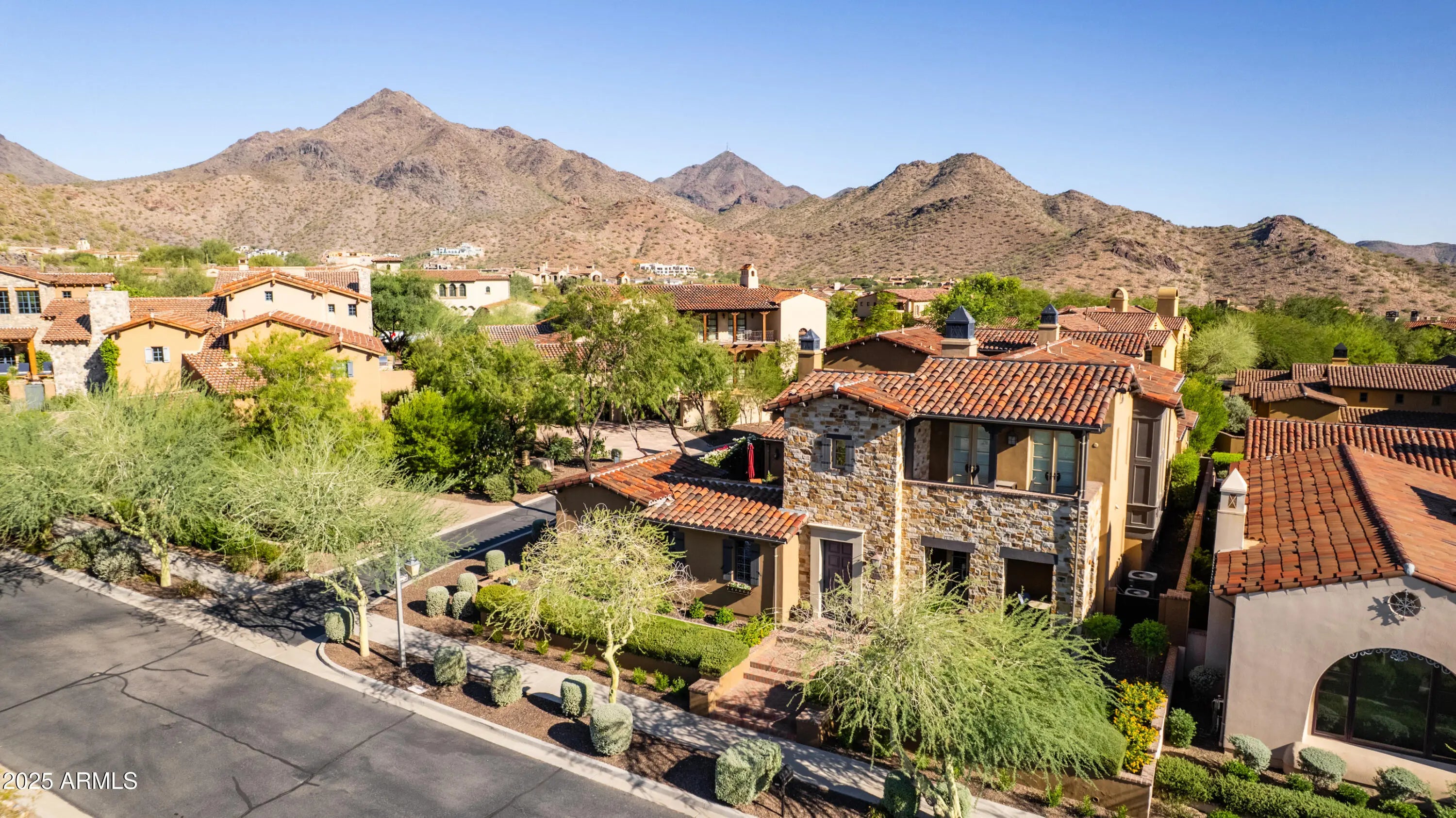 Photo of Listing #6927037