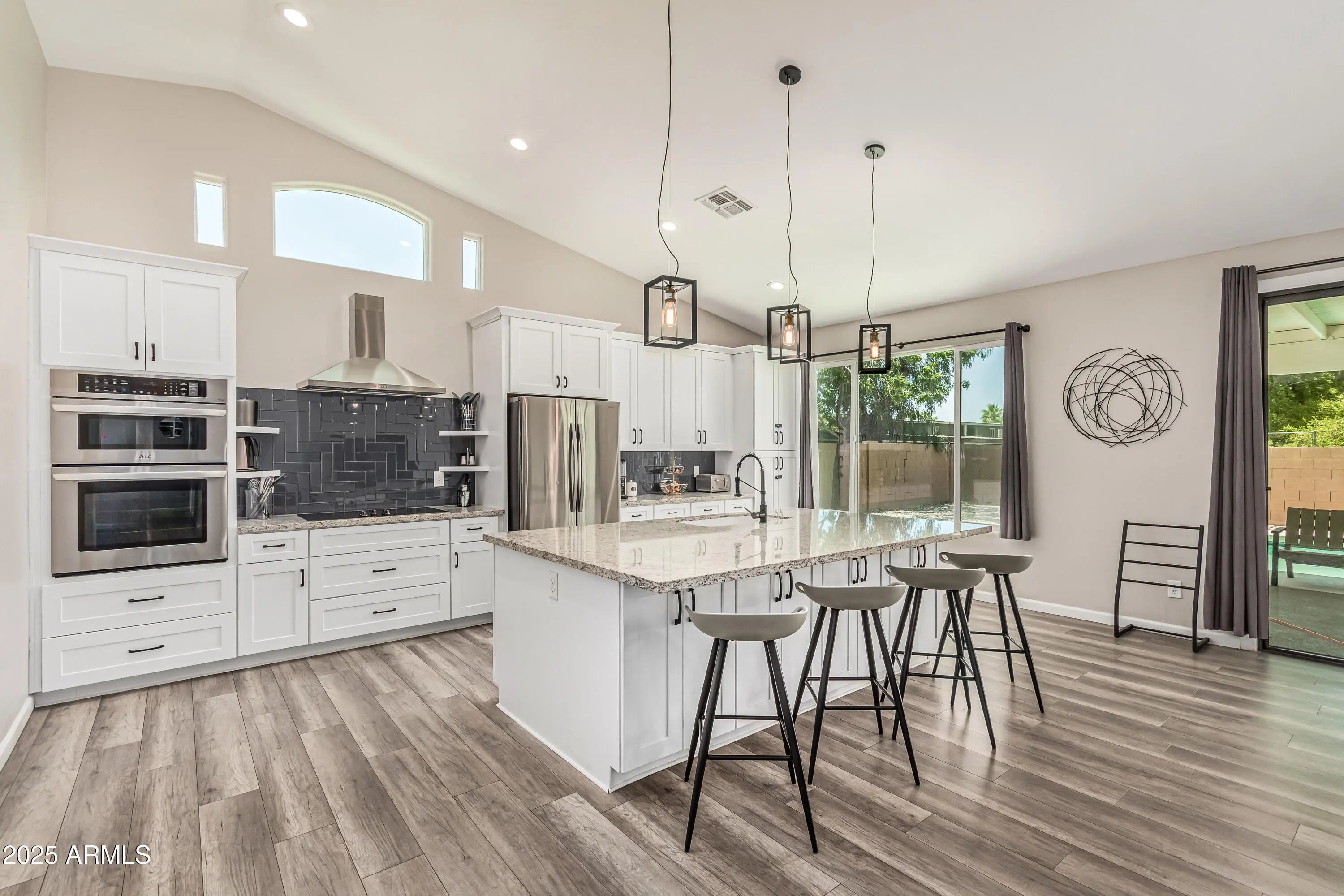 Photo of Listing #6941804