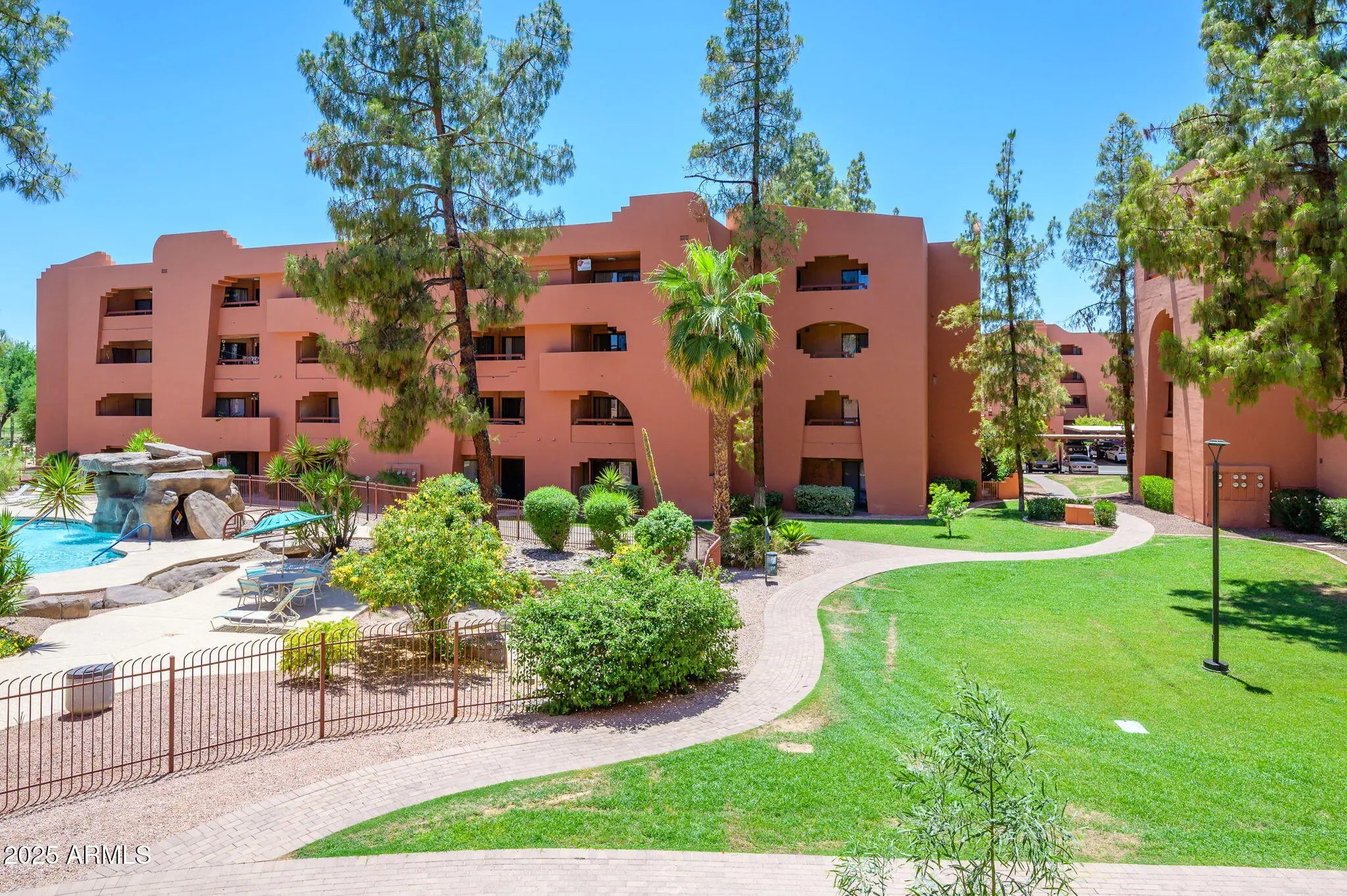 Photo of Listing #6884565