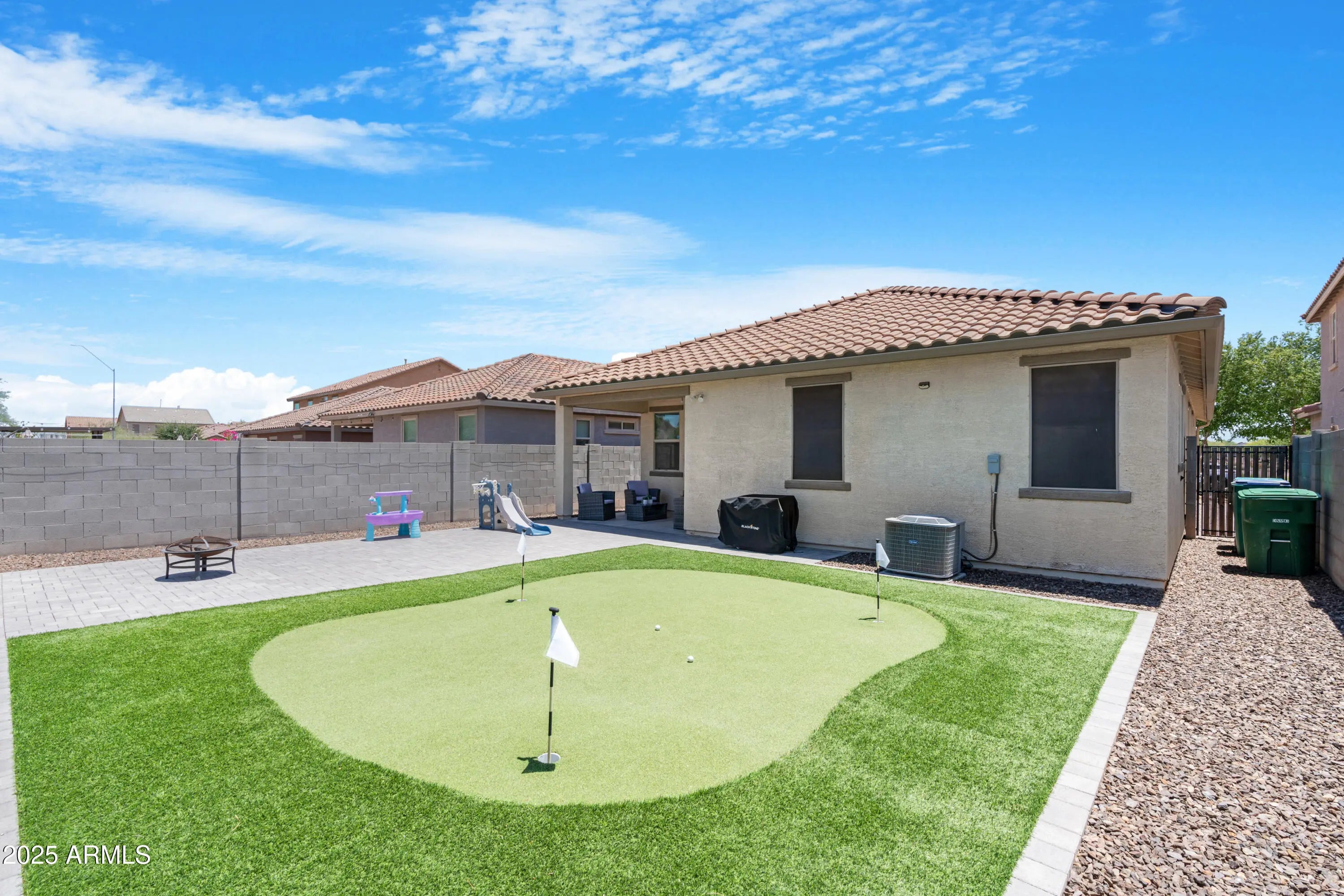 Photo of Listing #6889563