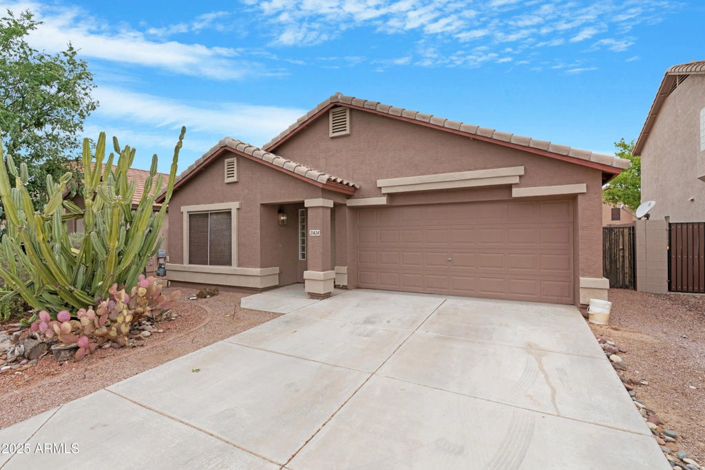 21424 N Howell Drive, Maricopa