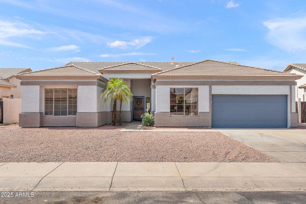 81 E Smoke Tree Road, Gilbert