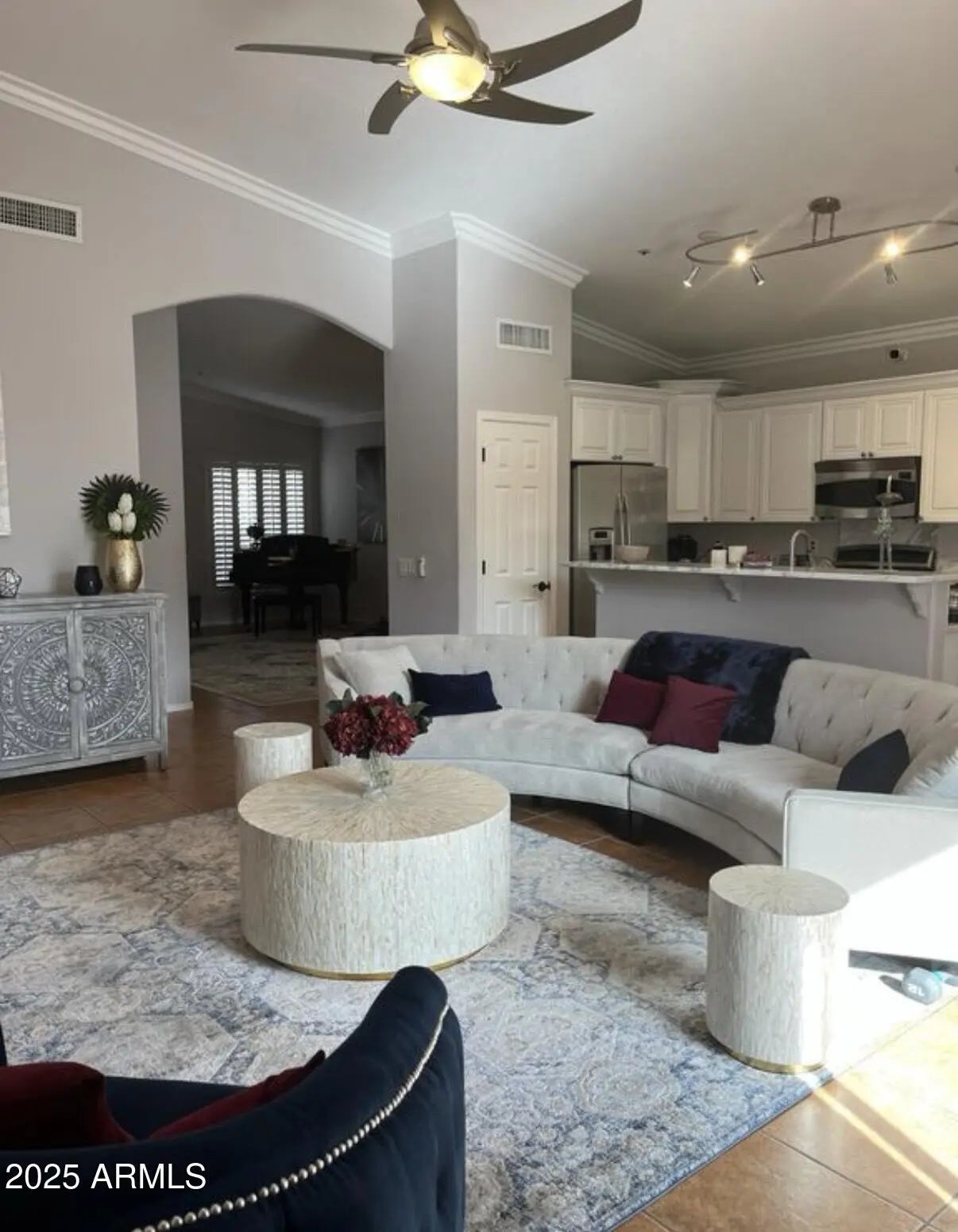 Photo of Listing #6884396